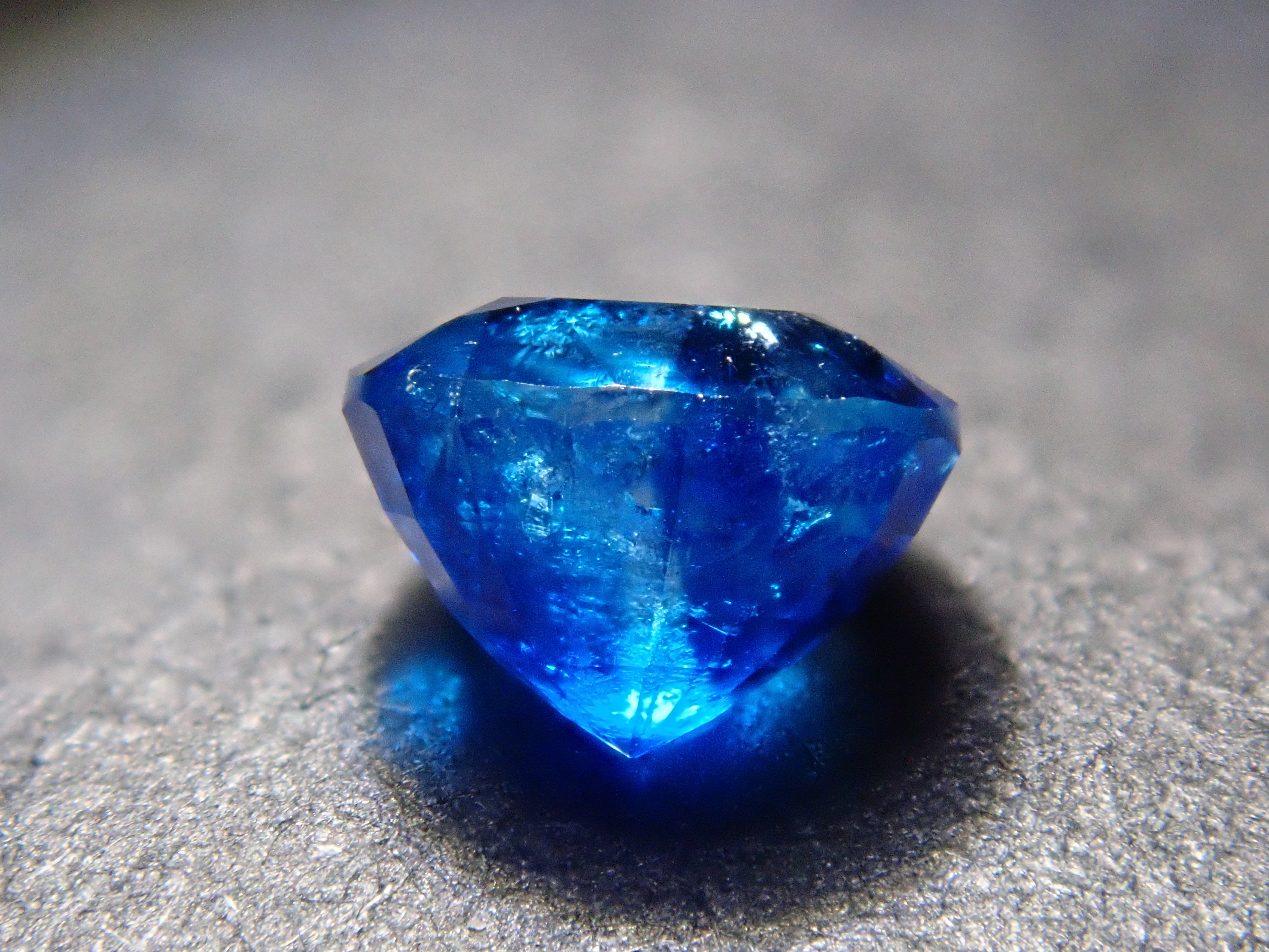 【12560352掲載】ジンバブエ産ユークレース 0.397ctルース