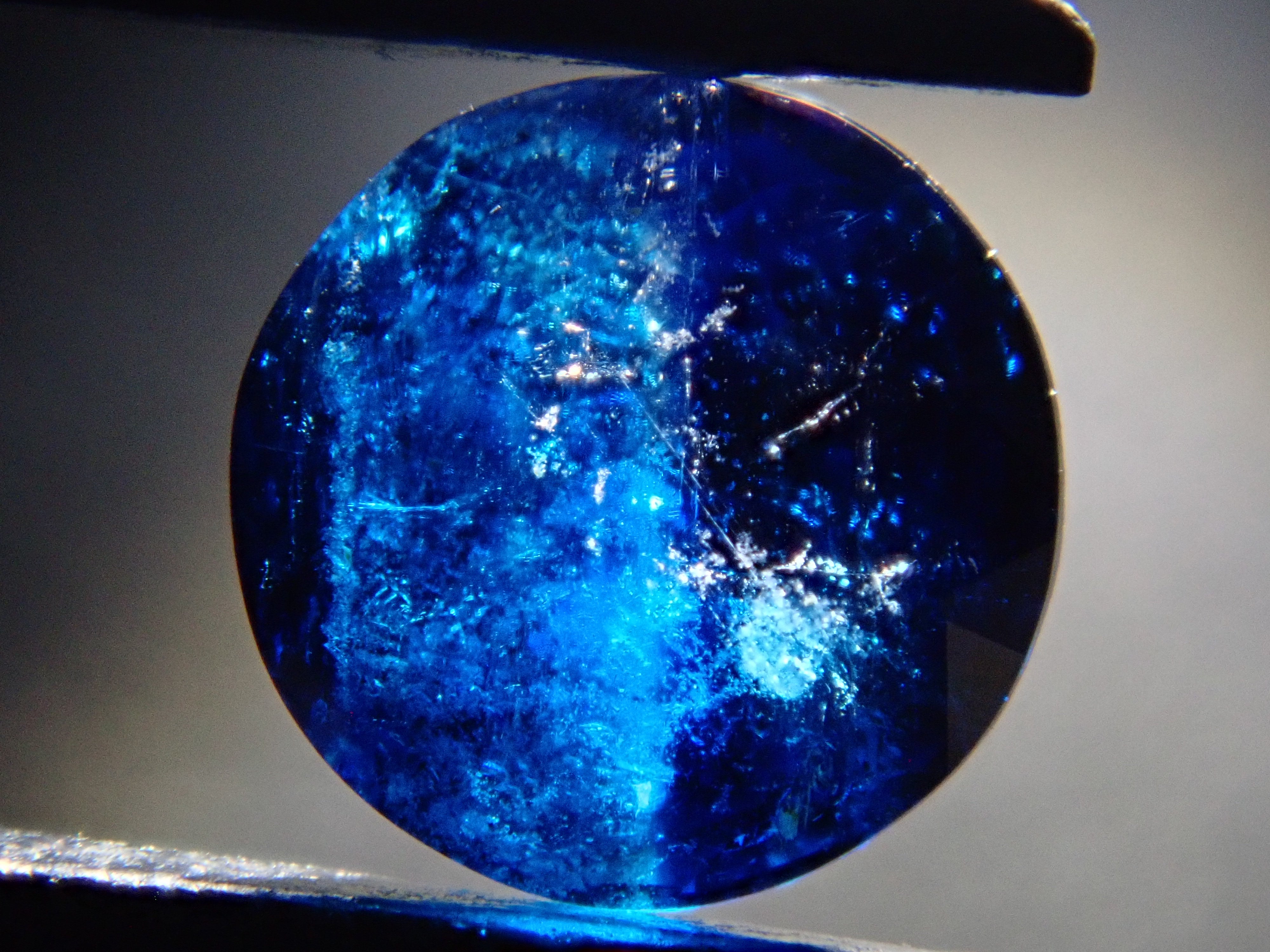 【12560352掲載】ジンバブエ産ユークレース 0.397ctルース