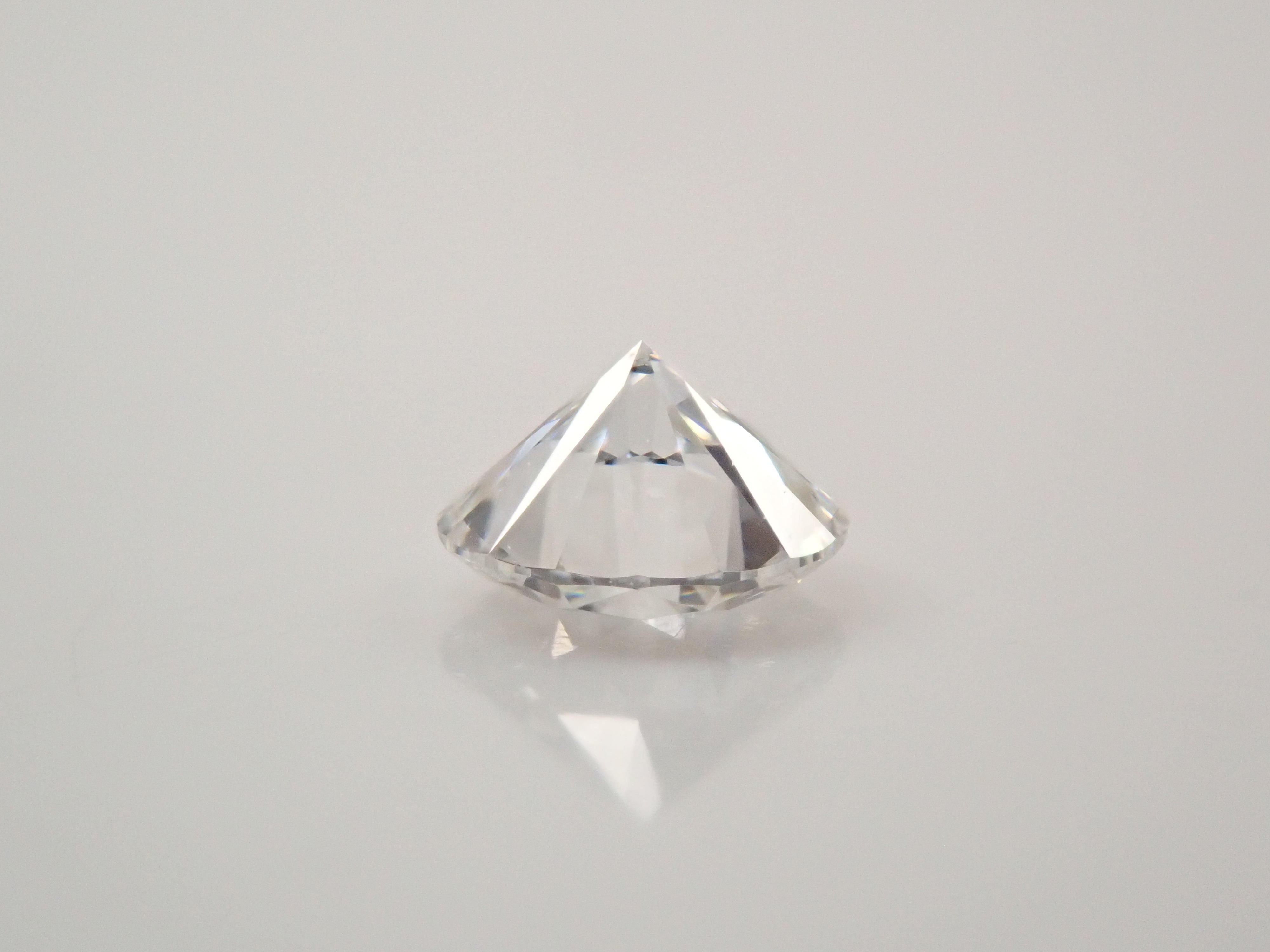 インターナリーフローレスダイヤモンド(H&C) 0.200ctルース(E, IF, 3Excellent H&C) GIA&中宝