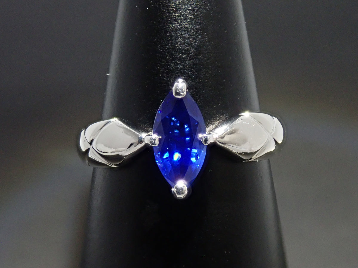Pt900 ロイヤルブルーサファイア 0.84ct リング鑑別書