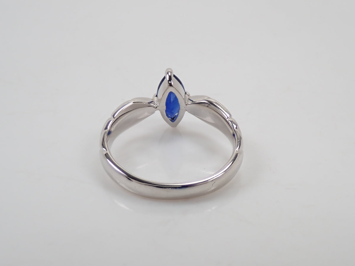 Pt900 ロイヤルブルーサファイア 0.84ct リング鑑別書