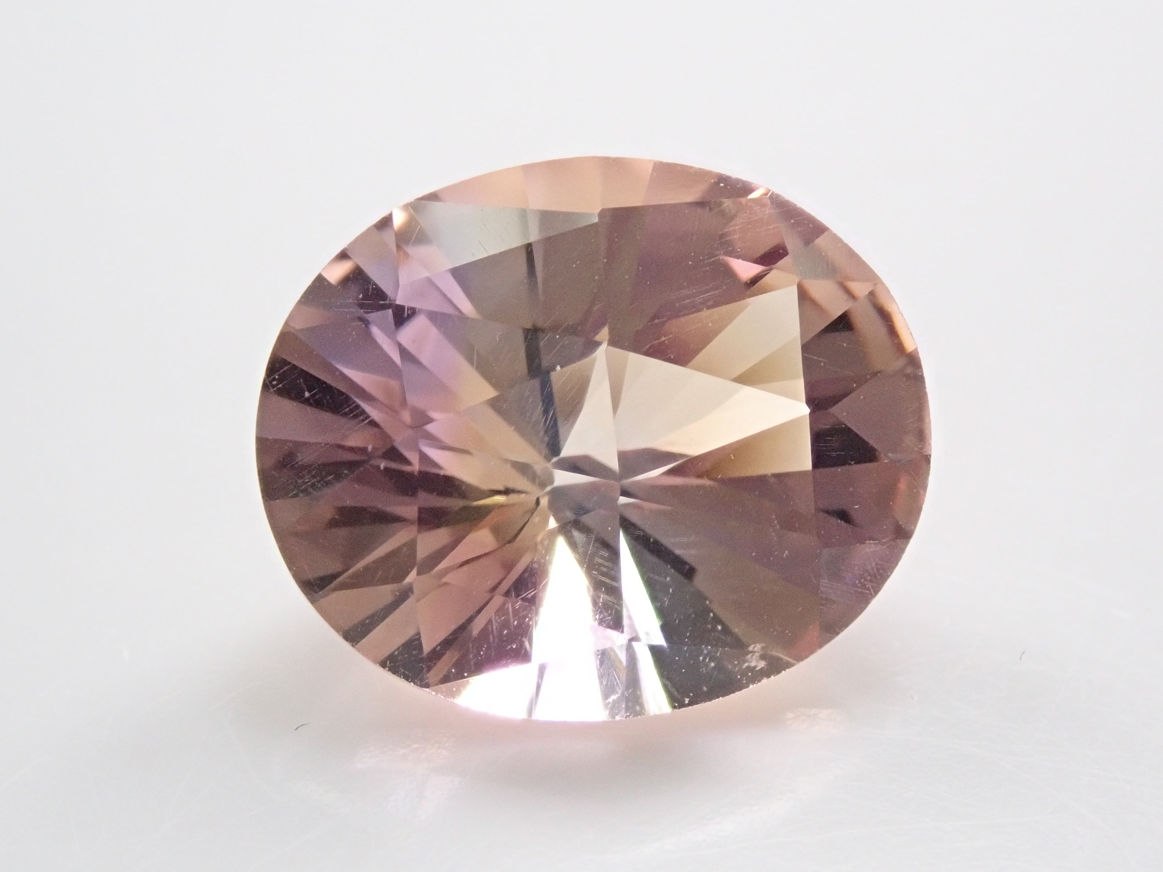 【12546025更新】ミャンマー産スターペリドット 5.973ctルース