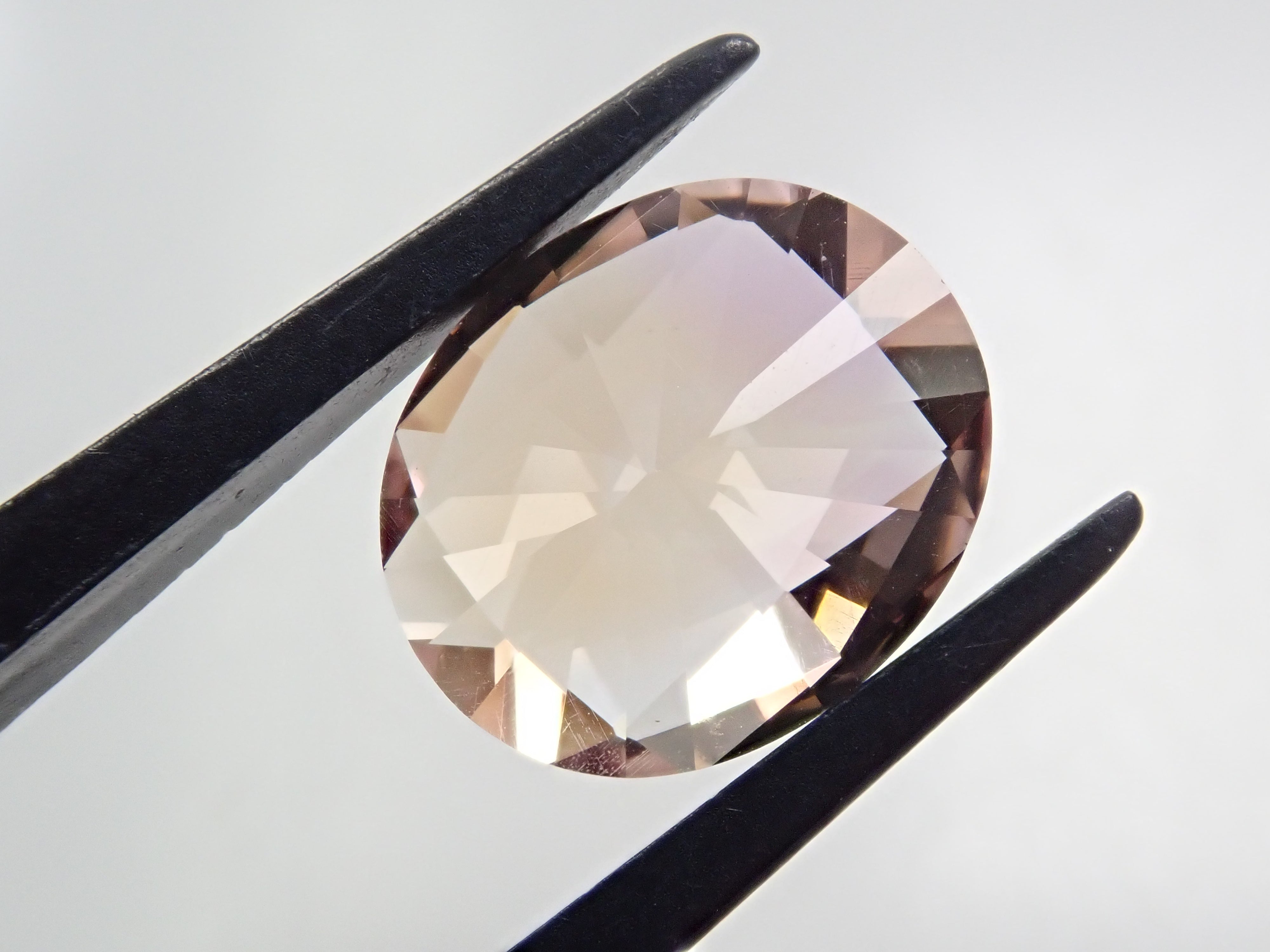 【12546025更新】ミャンマー産スターペリドット 5.973ctルース