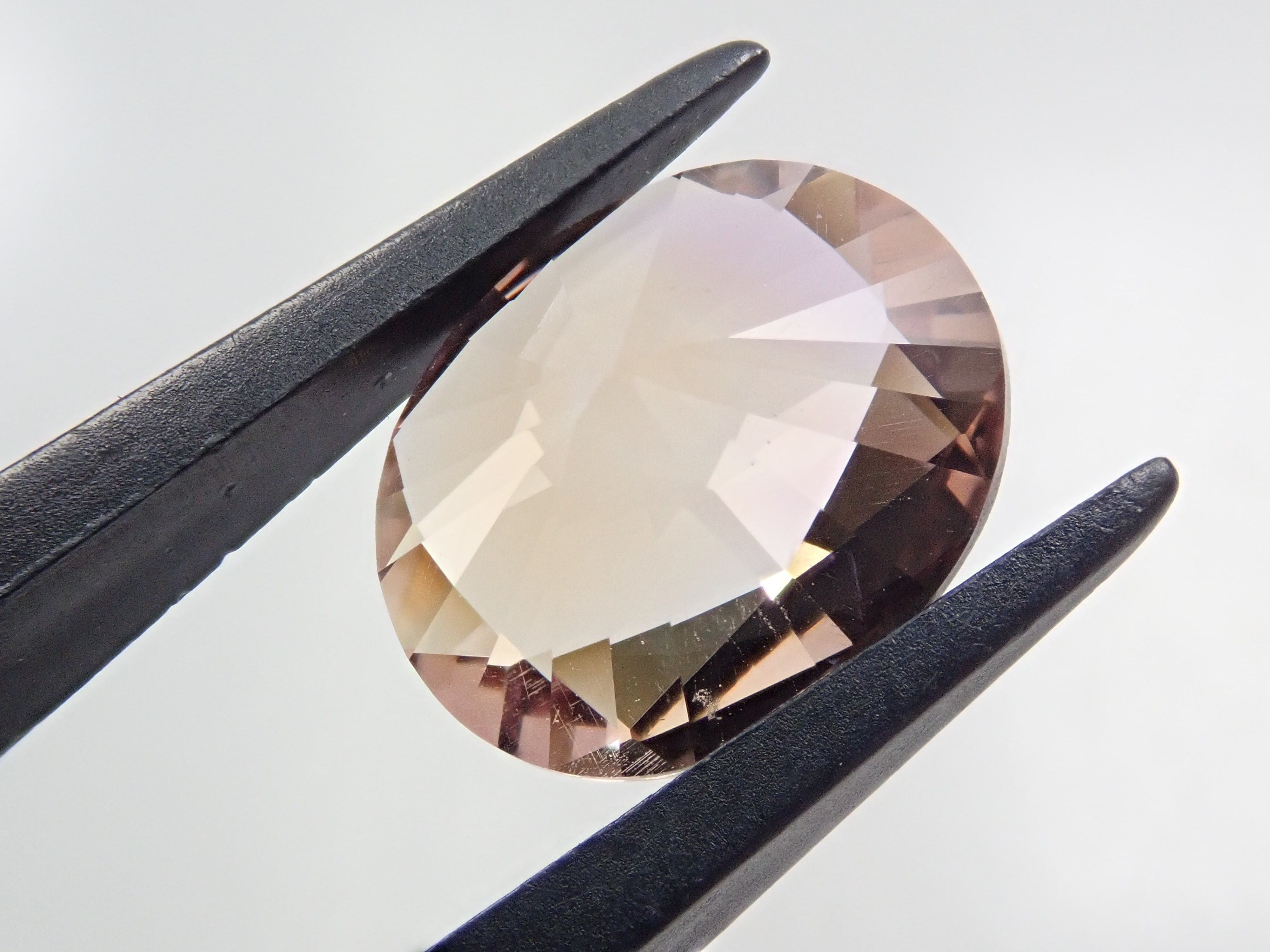 【12546025更新】ミャンマー産スターペリドット 5.973ctルース