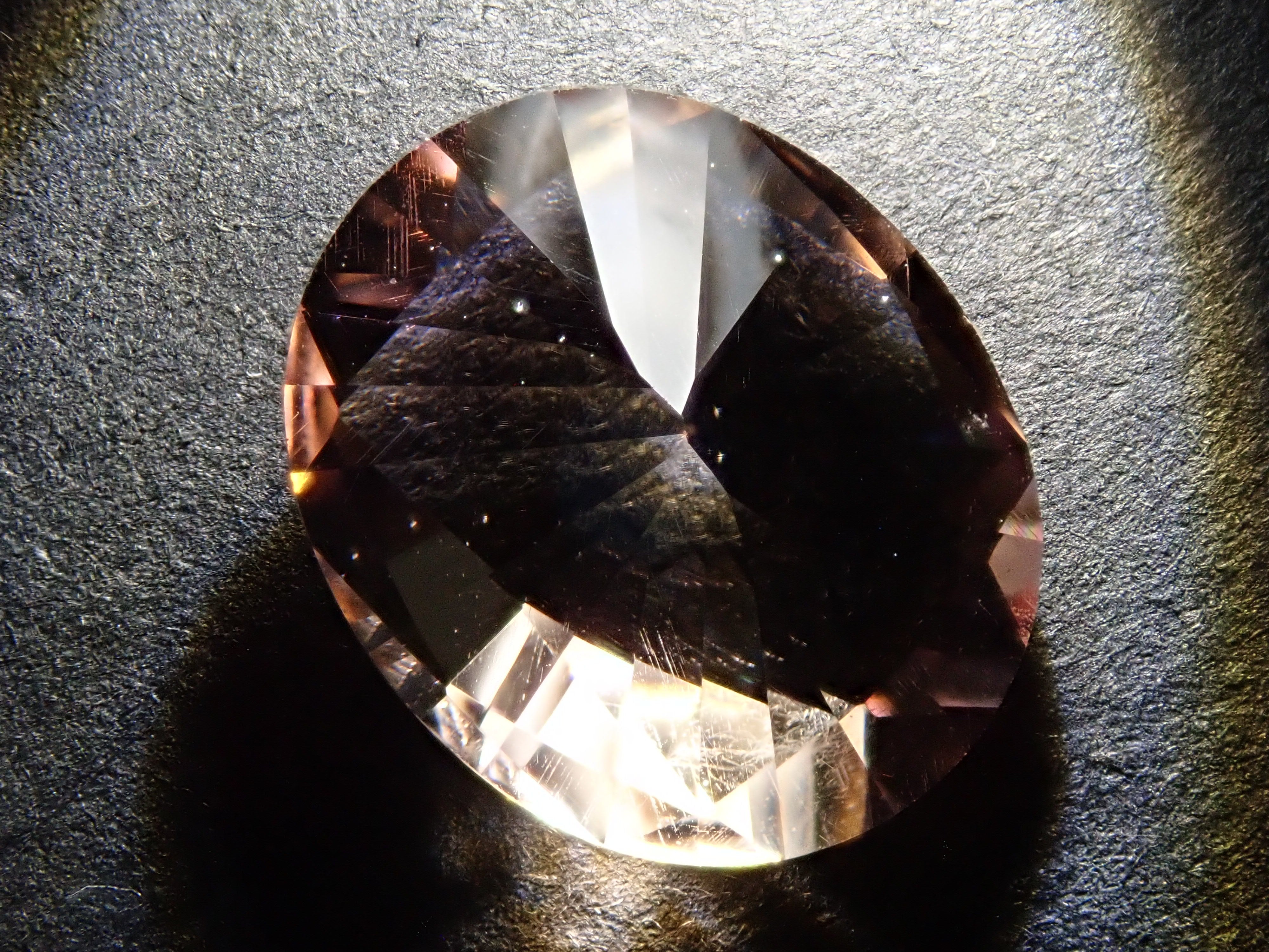 【12546025更新】ミャンマー産スターペリドット 5.973ctルース