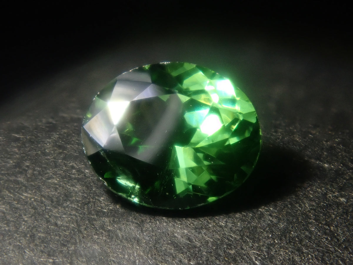 【9/26 22時販売】スリランカ産グリーンジルコン 0.643ctルース