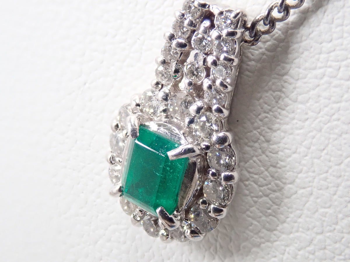 【9/24 22時販売】【カラフリ】Pt900 エメラルド 0.40ct ダイヤモンド0.33ctペンダントトップ(ネックレストップ)鑑別書