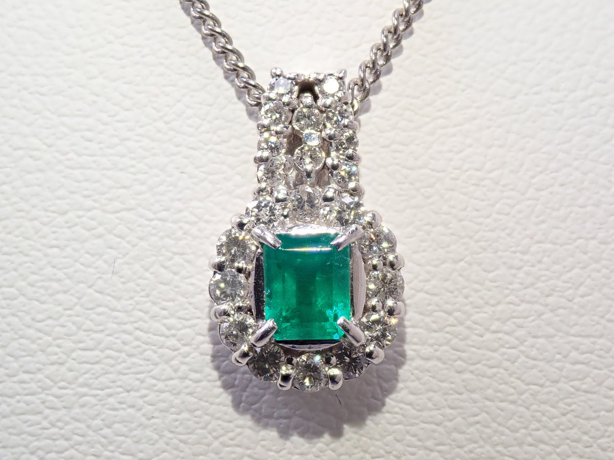 【9/24 22時販売】【カラフリ】Pt900 エメラルド 0.40ct ダイヤモンド0.33ctペンダントトップ(ネックレストップ)鑑別書