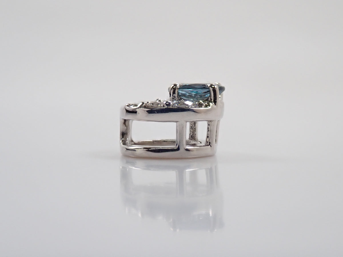 【9/30 22時販売】【カラフリ】Pt900 アレキサンドライト0.15ct・ダイヤモンド0.08ctペンダントトップ(ネックレストップ)鑑別書