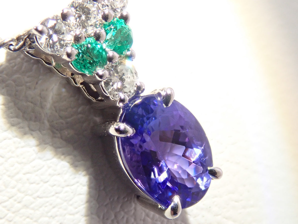 【9/18 22時販売】【カラフリ】Pt900 タンザナイト0.99ct・ダイヤモンド・エメラルド ペンダントトップ鑑別書