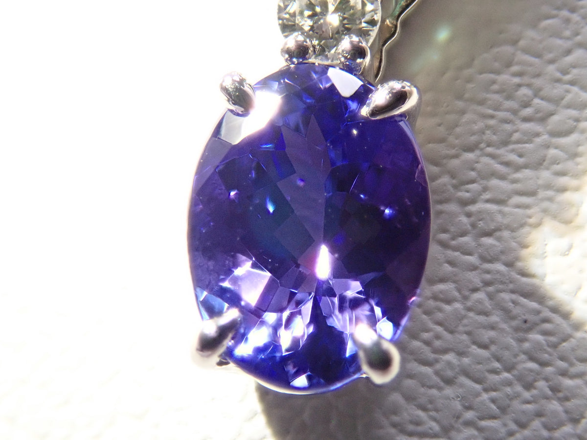 【9/18 22時販売】【カラフリ】Pt900 タンザナイト0.99ct・ダイヤモンド・エメラルド ペンダントトップ鑑別書