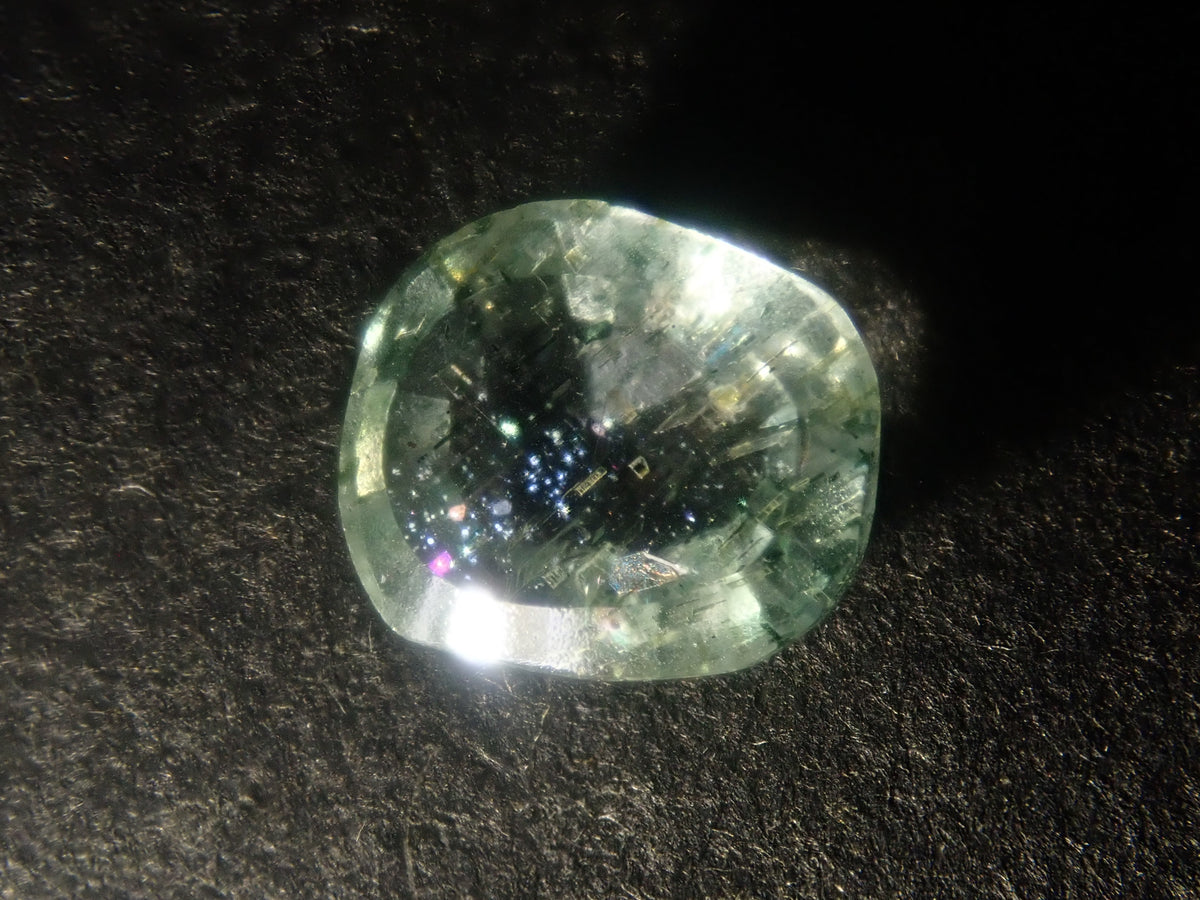 【9/20 22時販売】《限定3石》ブラジル産モスグリーンベリルガチャ(平均0.8ct,ローズカット)《複数購入割引有》