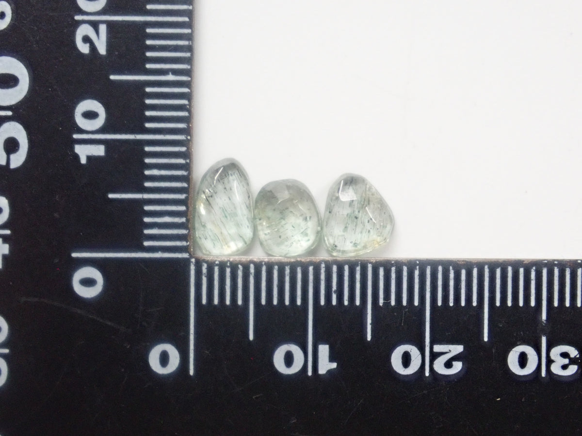 【9/20 22時販売】《限定3石》ブラジル産モスグリーンベリルガチャ(平均0.8ct,ローズカット)《複数購入割引有》