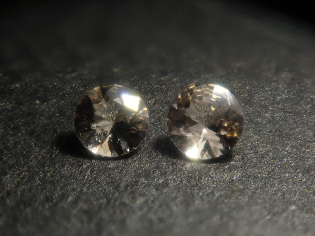 【9/22 22時販売】《限定11石》通常22,800円のブラジル産非加熱シェリーカラー含むインペリアルトパーズ1石(ロンドンブルートパーズ1石付き)《複数購入割引有》