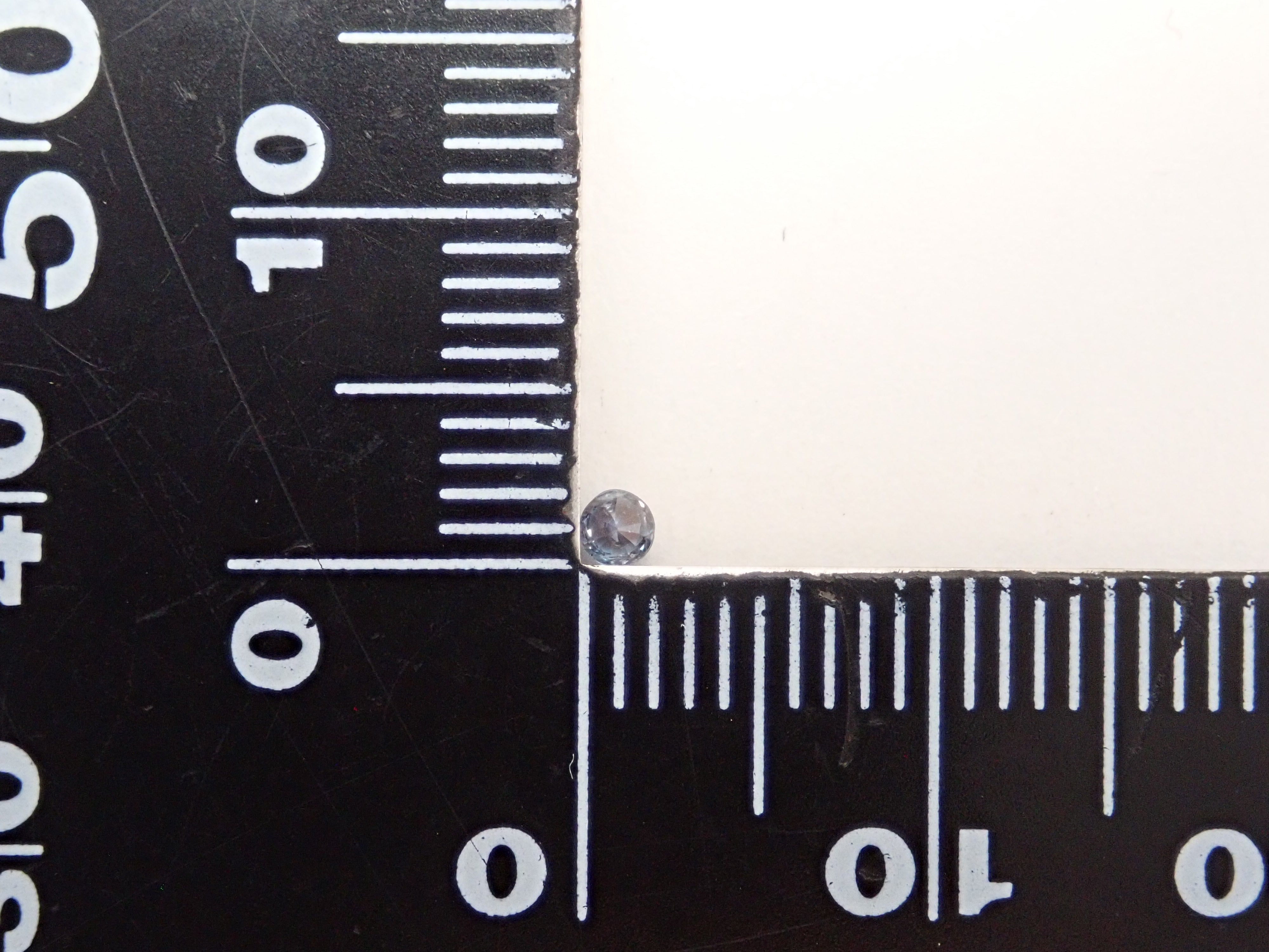 【12558110掲載】ロシア産アレキサンドライト 0.058ctルース