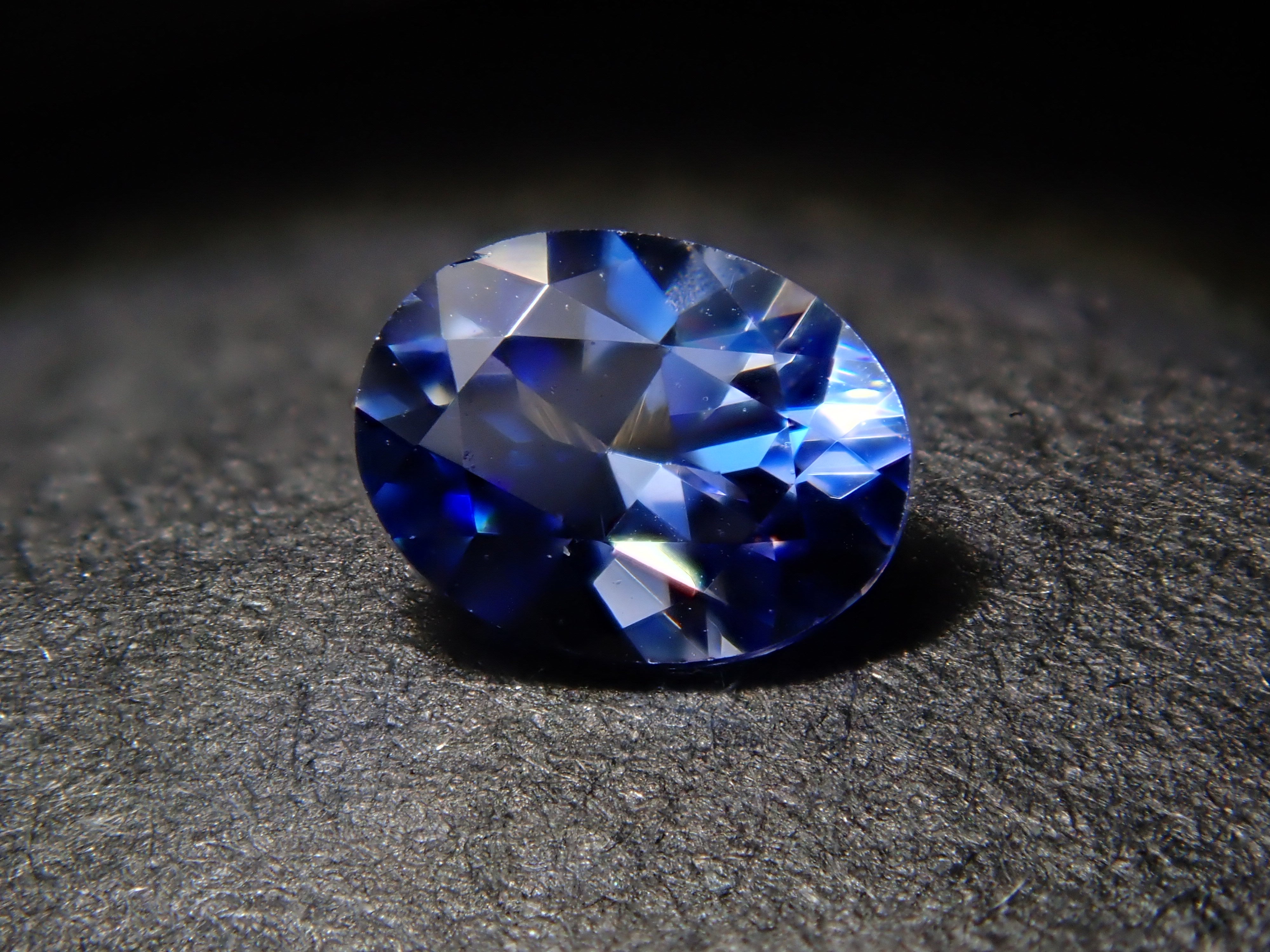 【12558080掲載】ベニトアイト 0.188ctルース