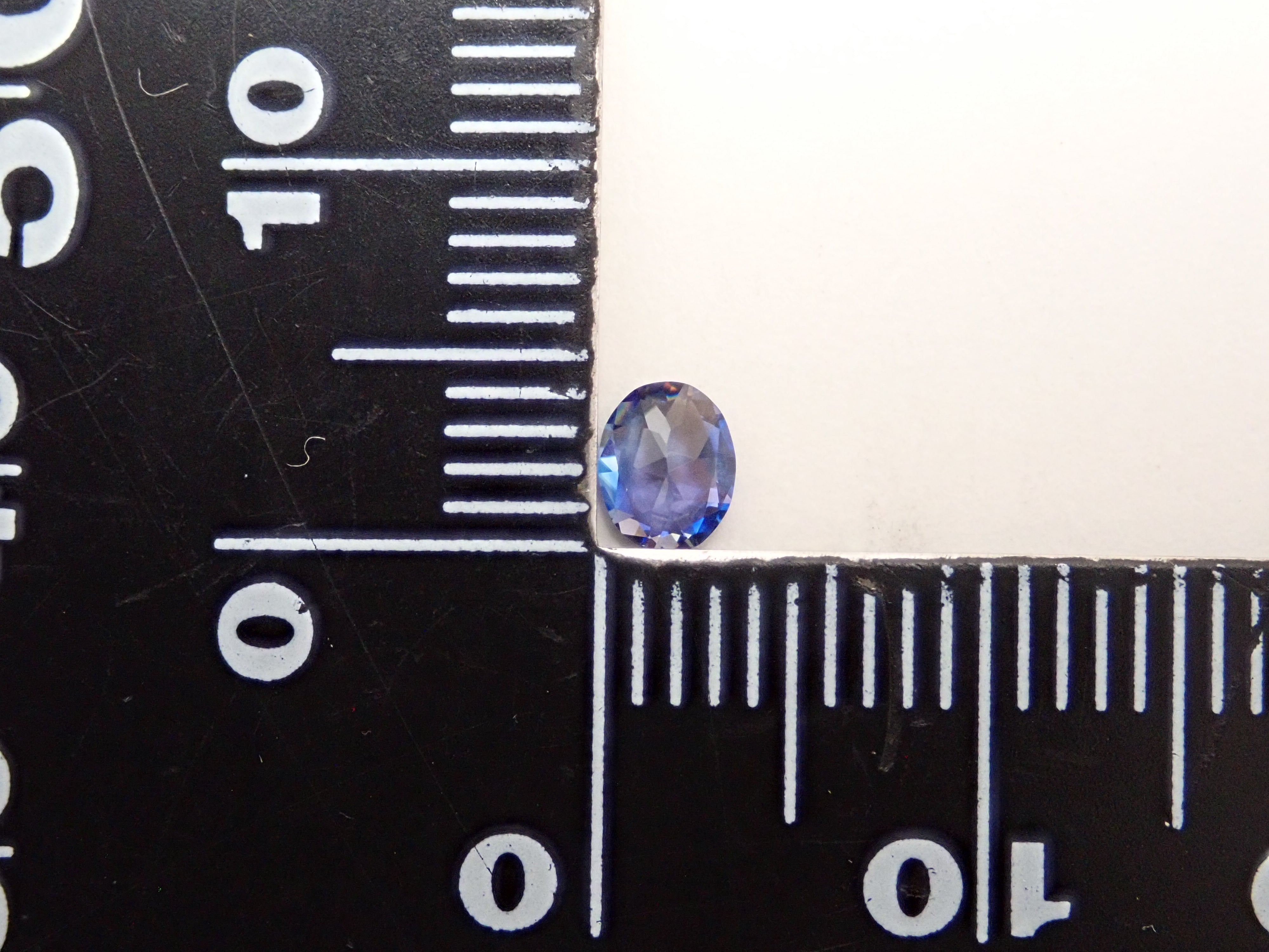 アメリカ産ベニトアイト 0.242ctルース