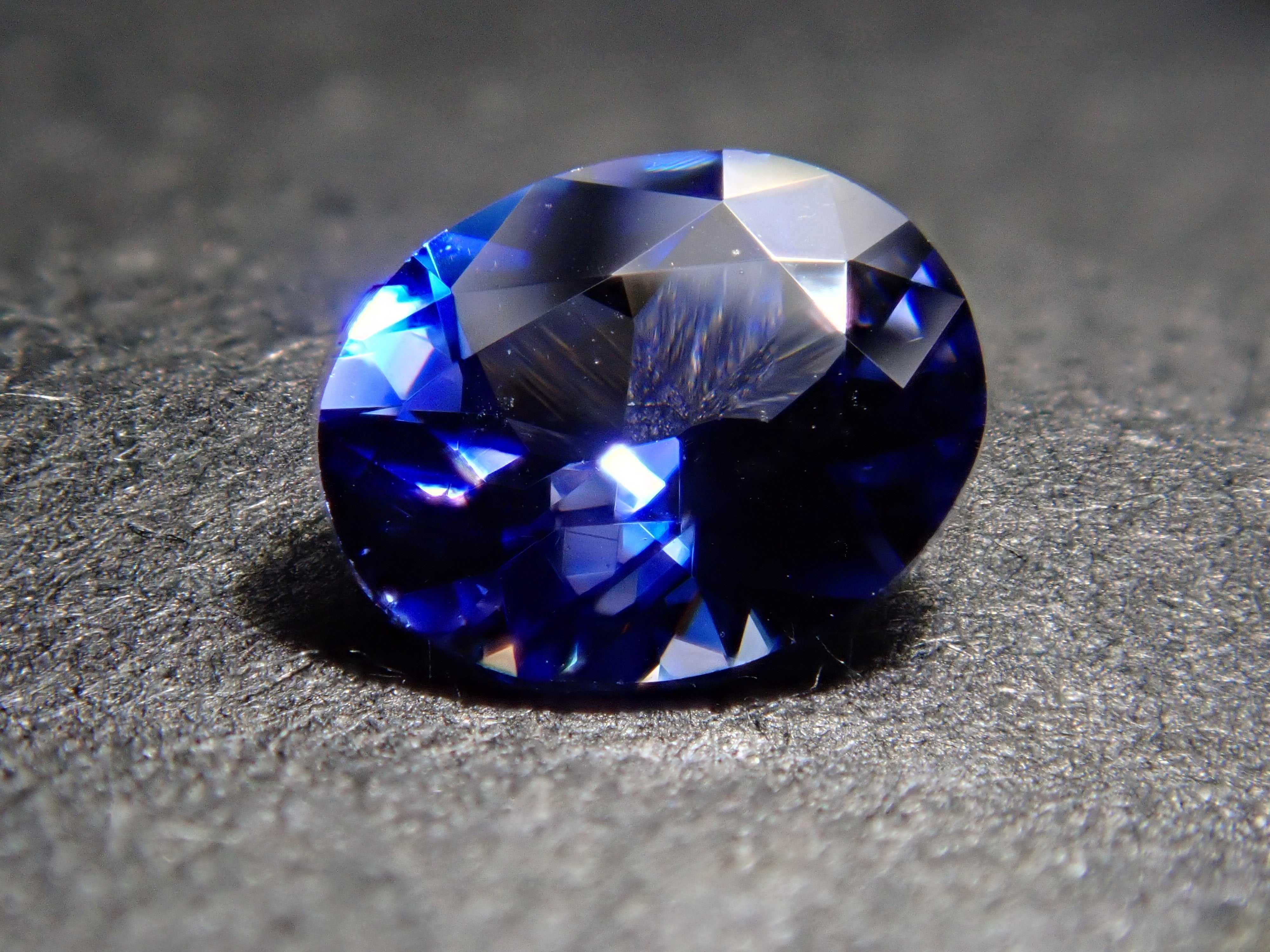 アメリカ産ベニトアイト 0.242ctルース