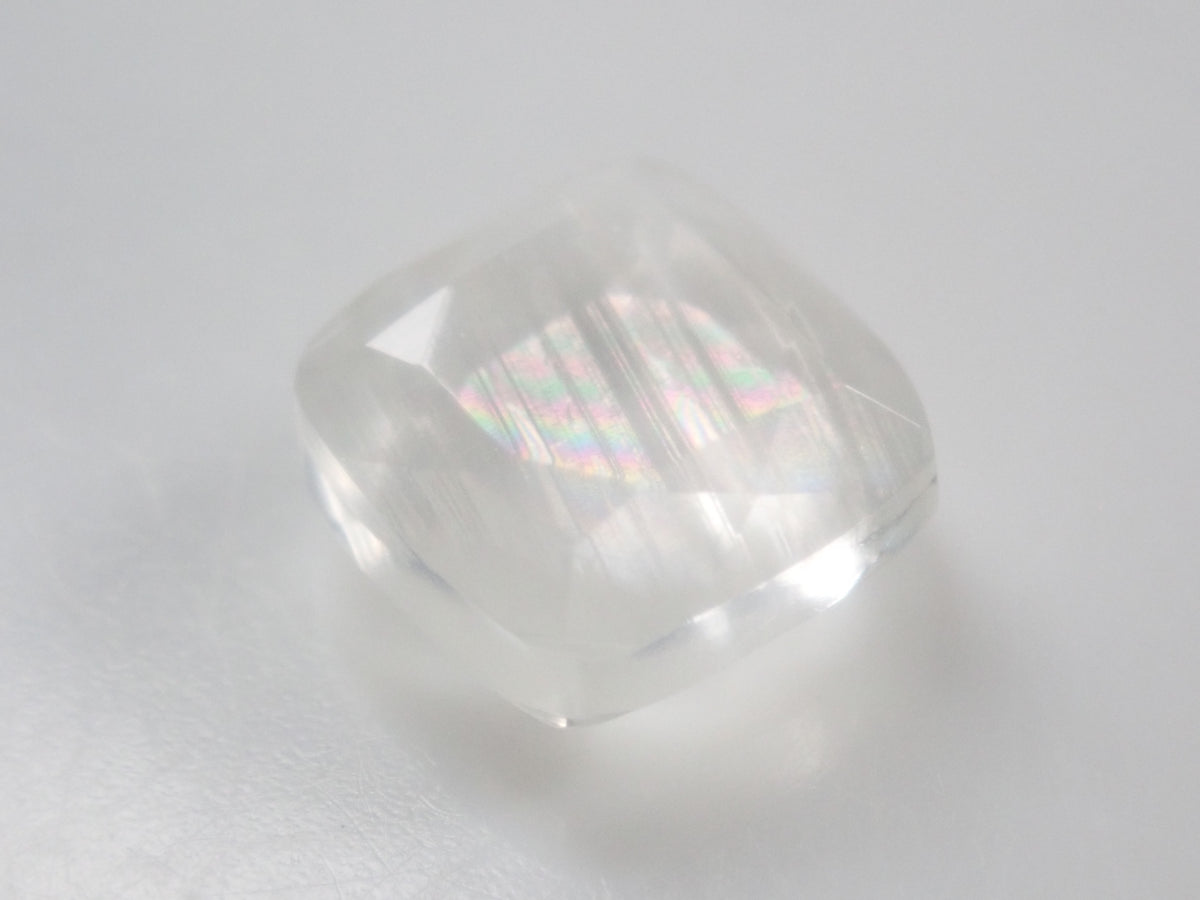 【9/26 22時販売】マラウイ産ムーンストーン(マラウイムーンストーン) 2.229ctルース
