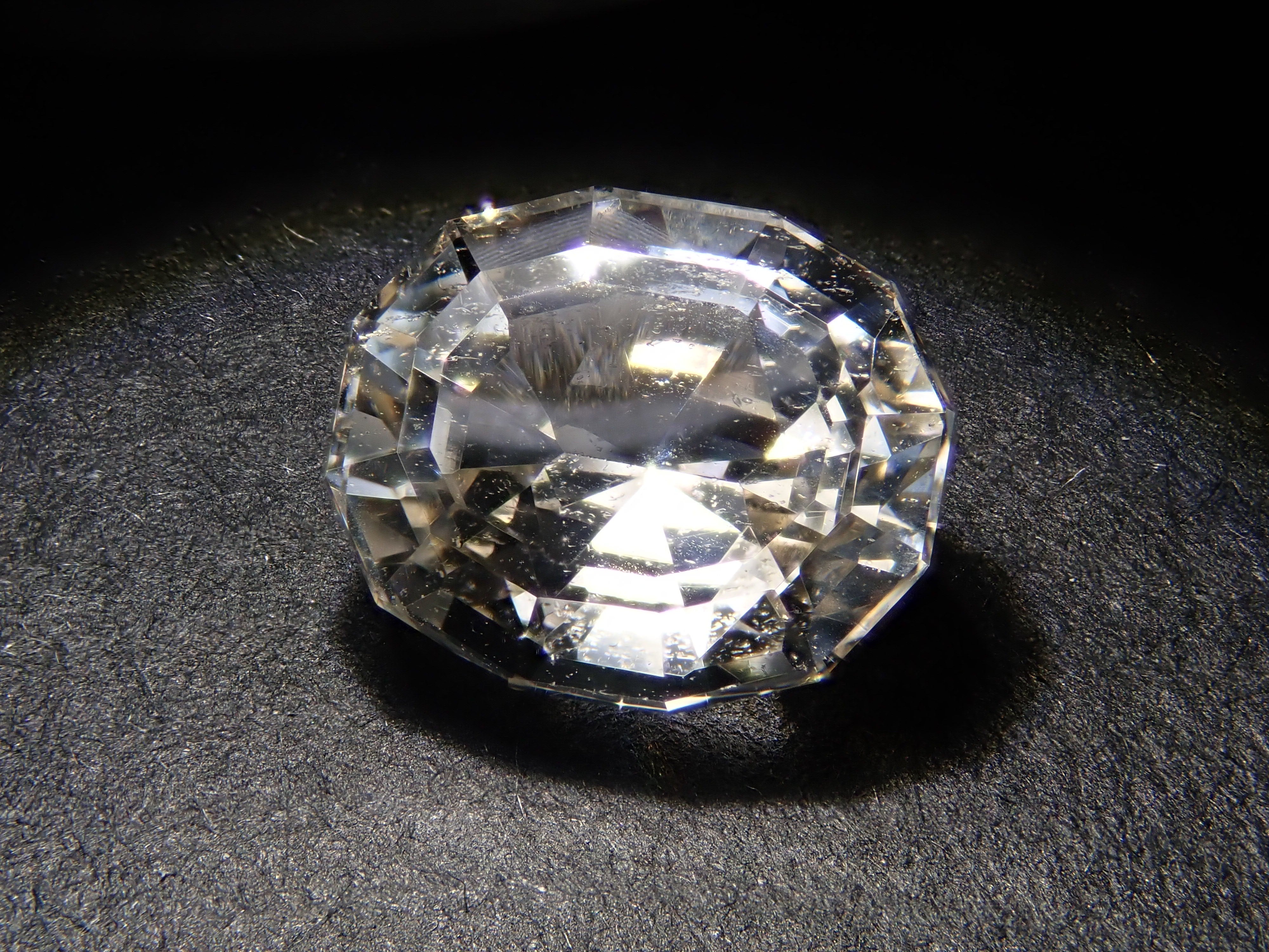 スリランカ産エンスタタイト 2.159ctルース