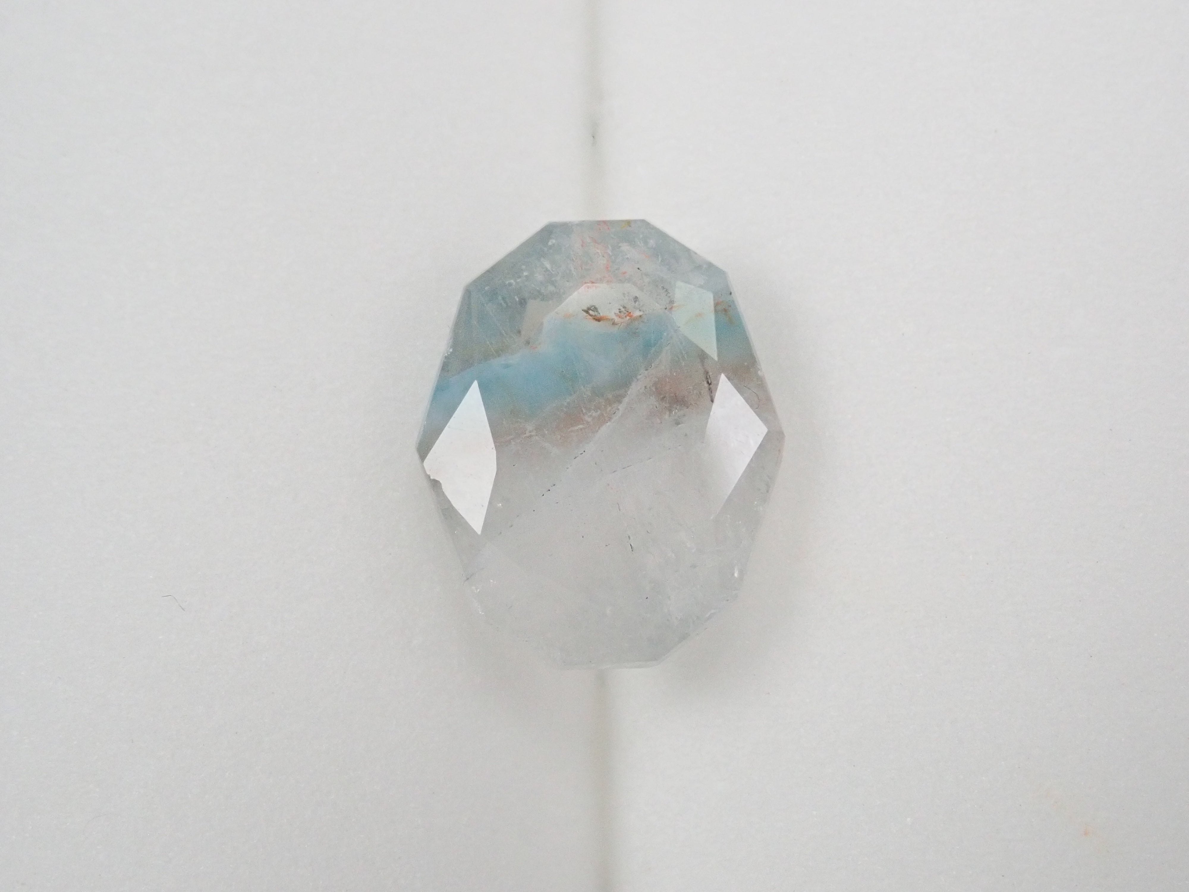 ブラジル産メデューサクォーツ(パライバクォーツ) 3.919ctルース