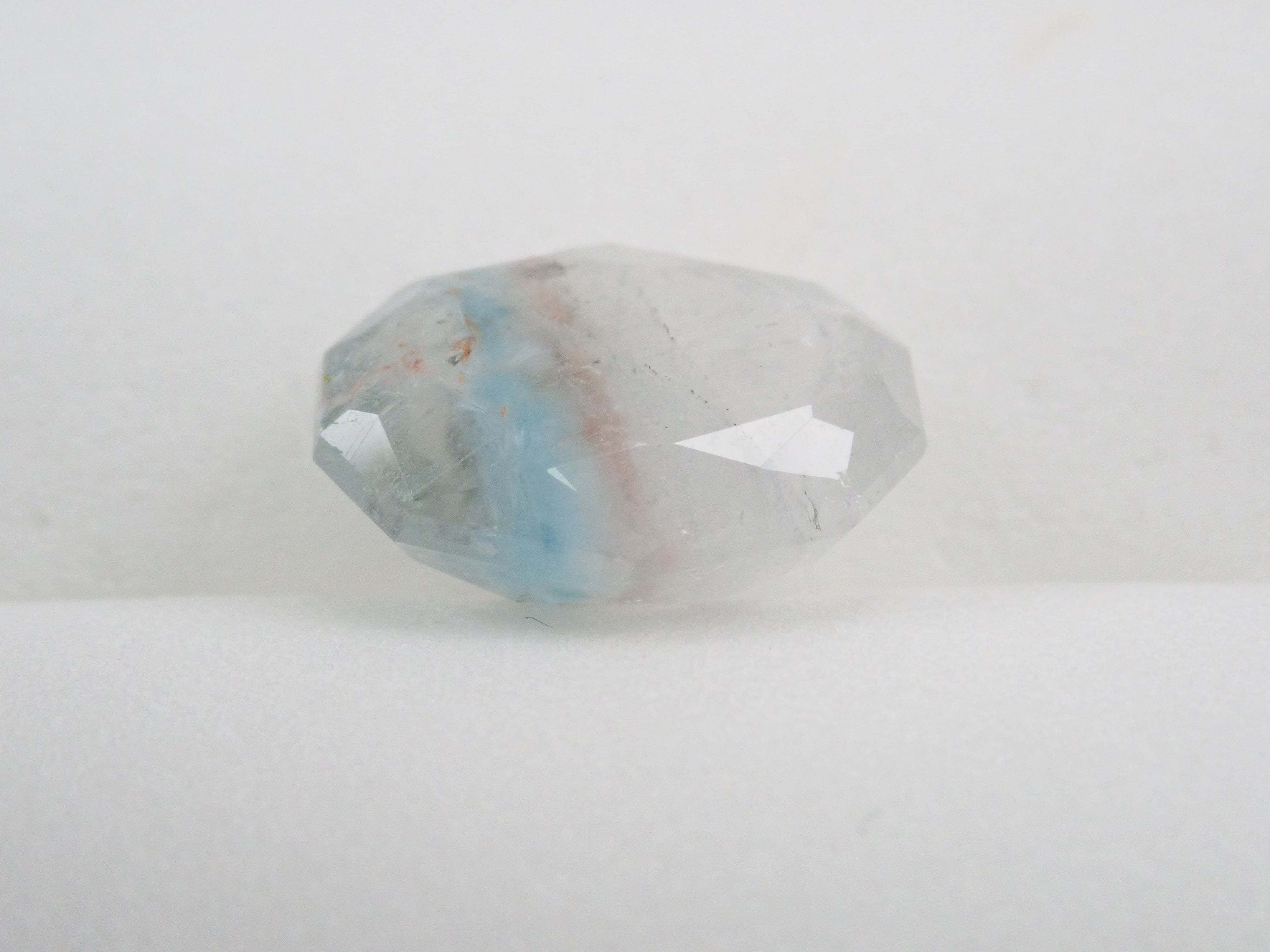 ブラジル産メデューサクォーツ(パライバクォーツ) 3.919ctルース