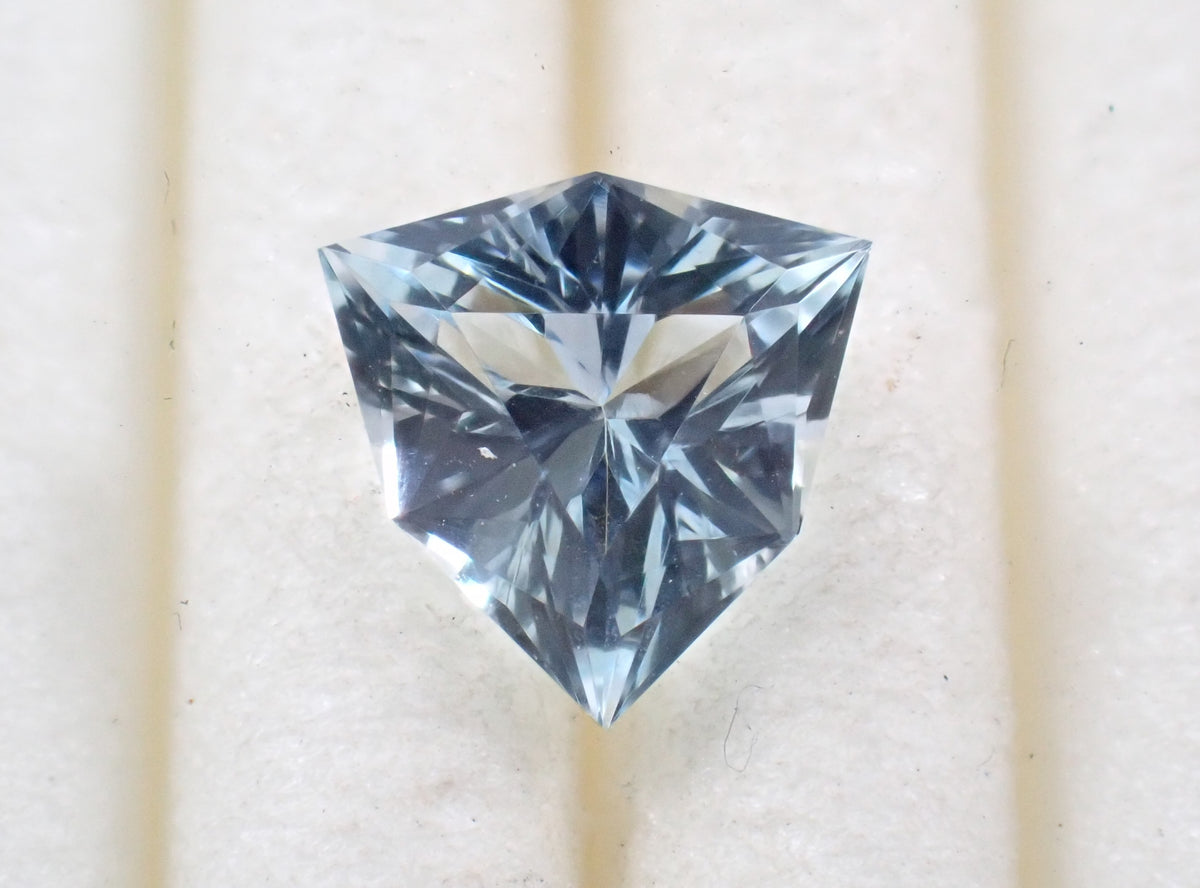 【12564467刊載】海藍寶石 0.339ct 裸石
