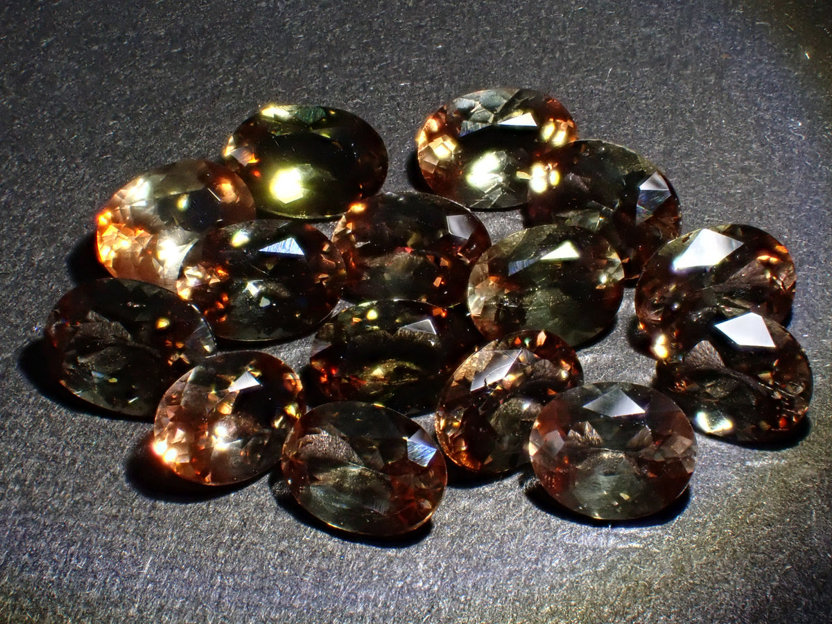 【Available 10/22 at 22:00】《Limited to 15 stones》Andalusite Gacha, 0.44ct average《Multi-buy discounts available》