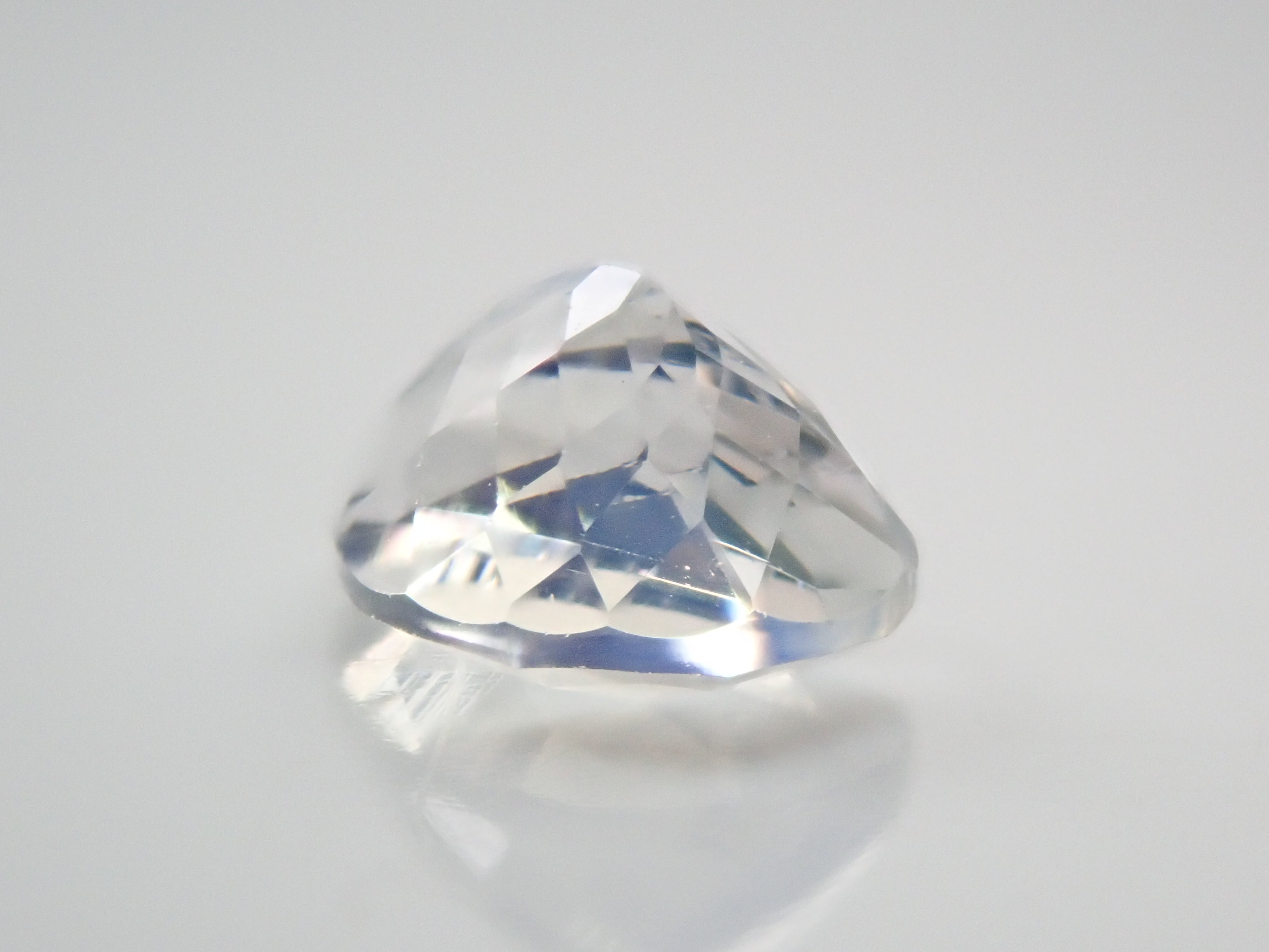 マダガスカル産アンデシン・ラブラドライト(通称名 レインボームーンストーン) 0.696ctルース