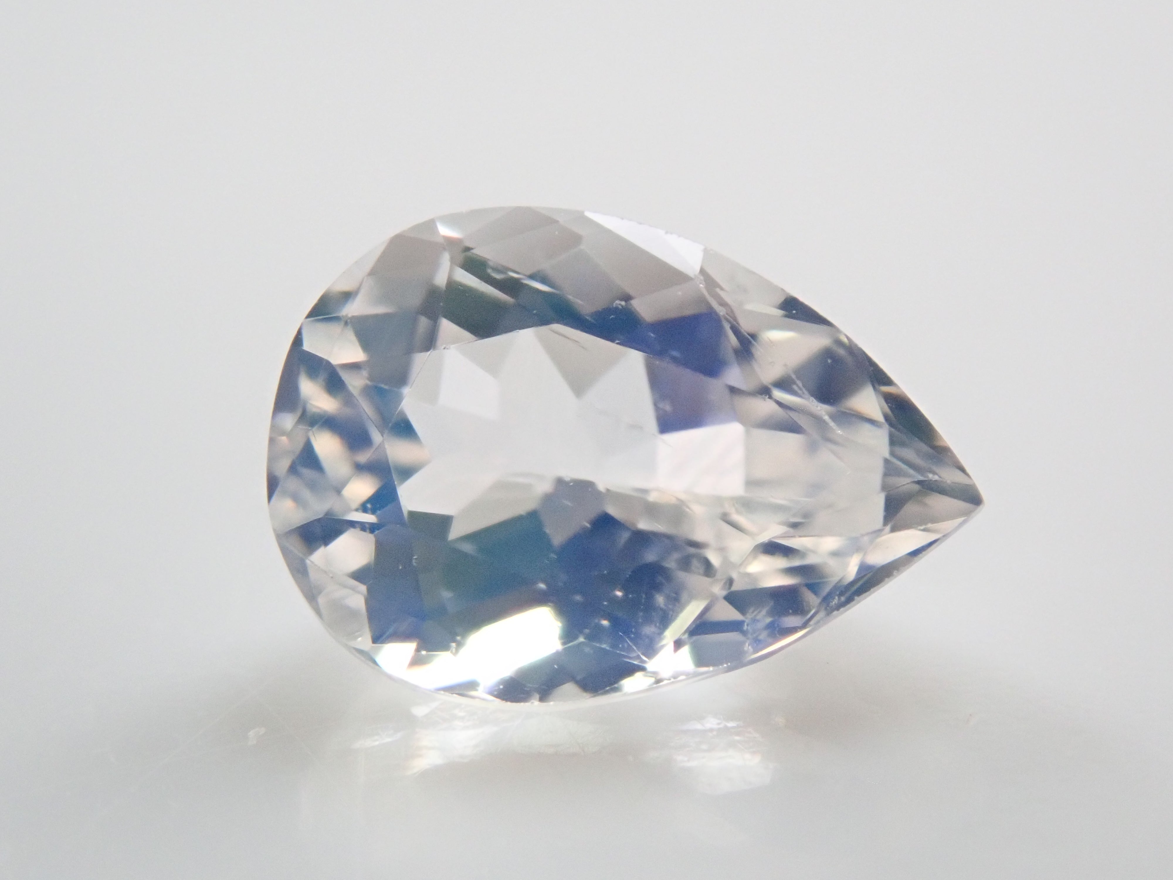 マダガスカル産アンデシン・ラブラドライト(通称名 レインボームーンストーン) 0.696ctルース