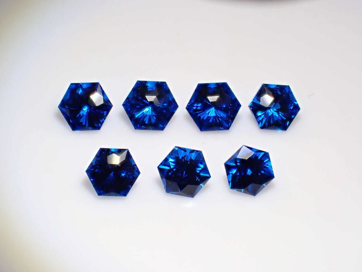【11/1 22時販売】《限定7石》合成コバルトスピネル(サンジェ氏、ヘキサゴナルカット3mm)《複数購入割引有》