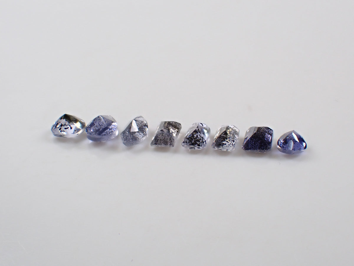 【11/1 22時販売】《限定8石》インド産アイオライトサンストーン1石ルース(平均0.32ct)《複数購入割引有》