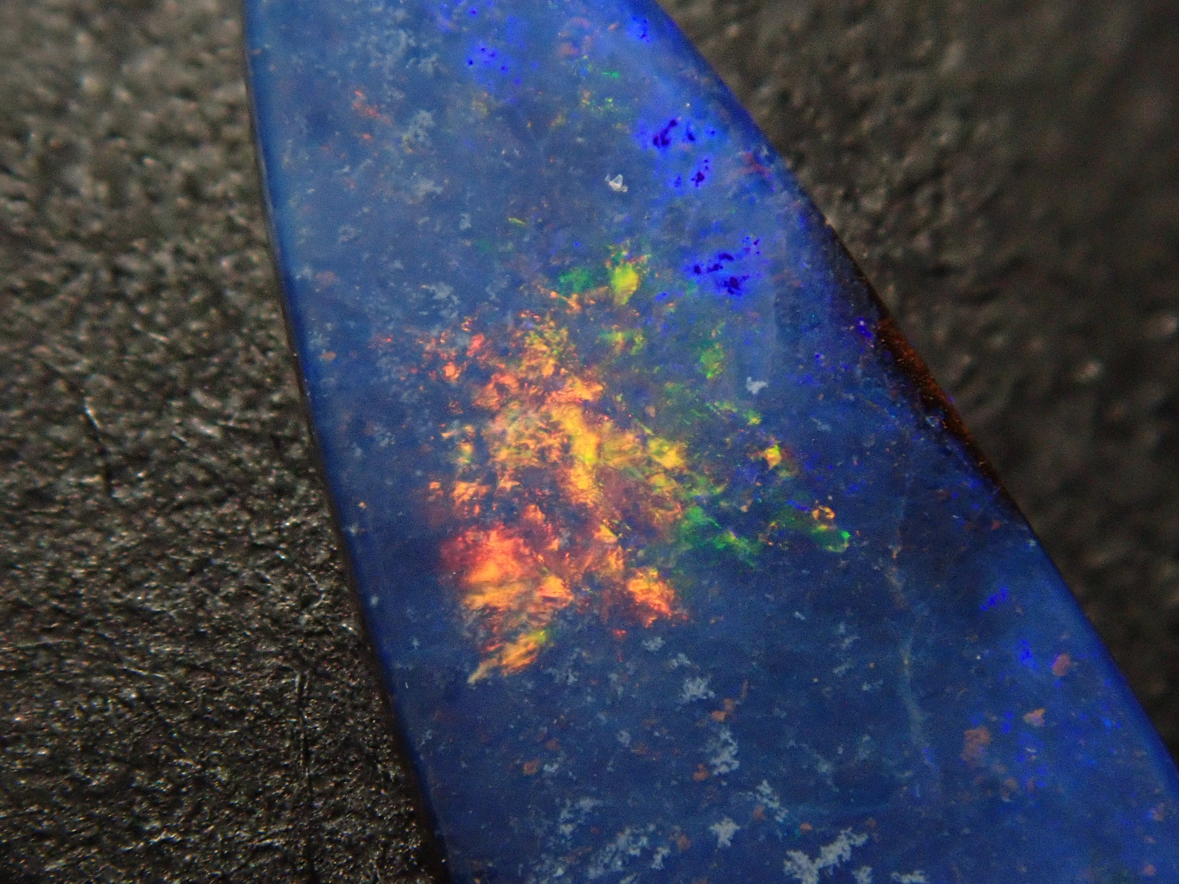 オーストラリア産ボルダーオパール 1.730ctルース