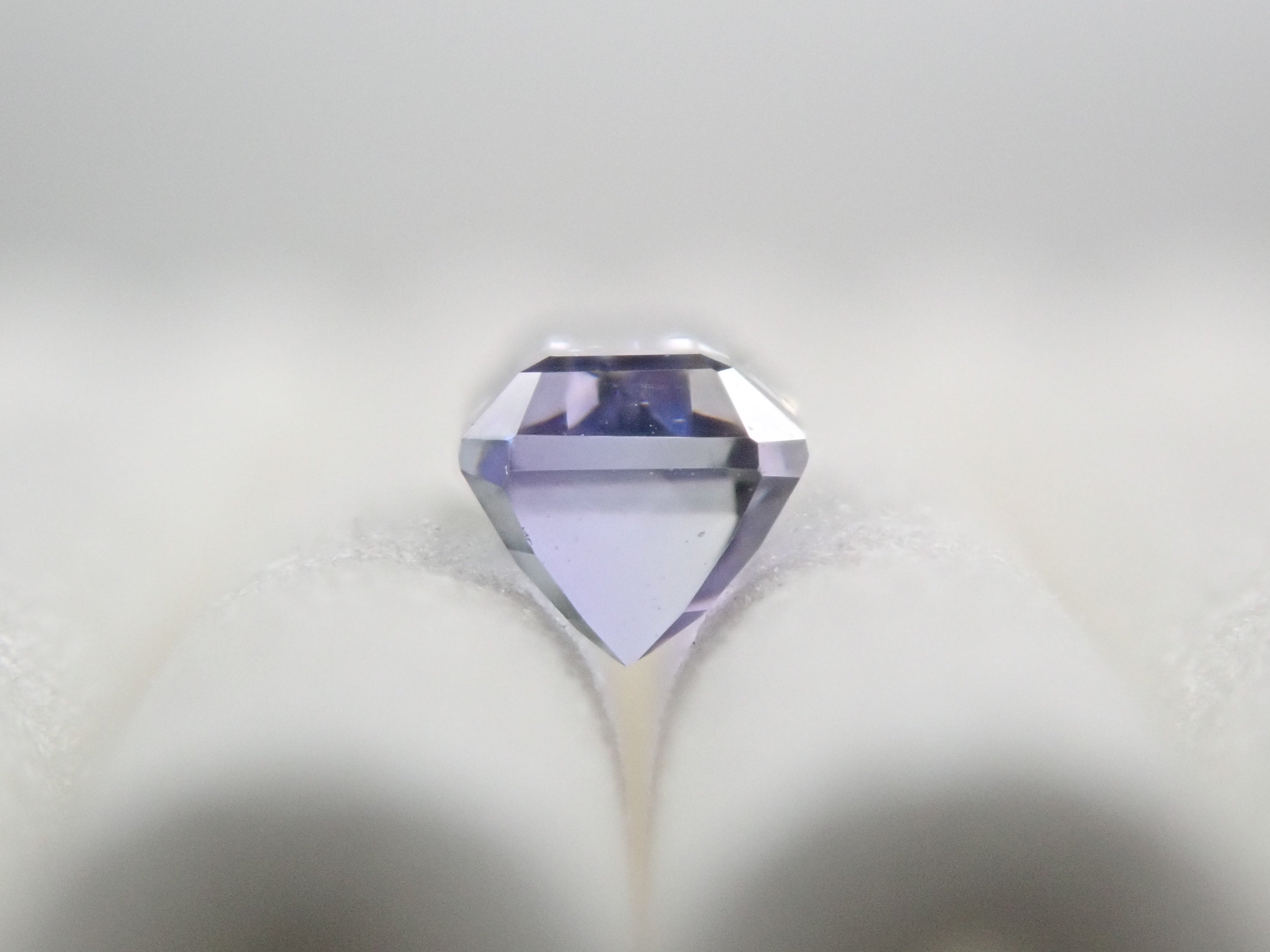 バイカラーゾイサイト 0.581ctルース