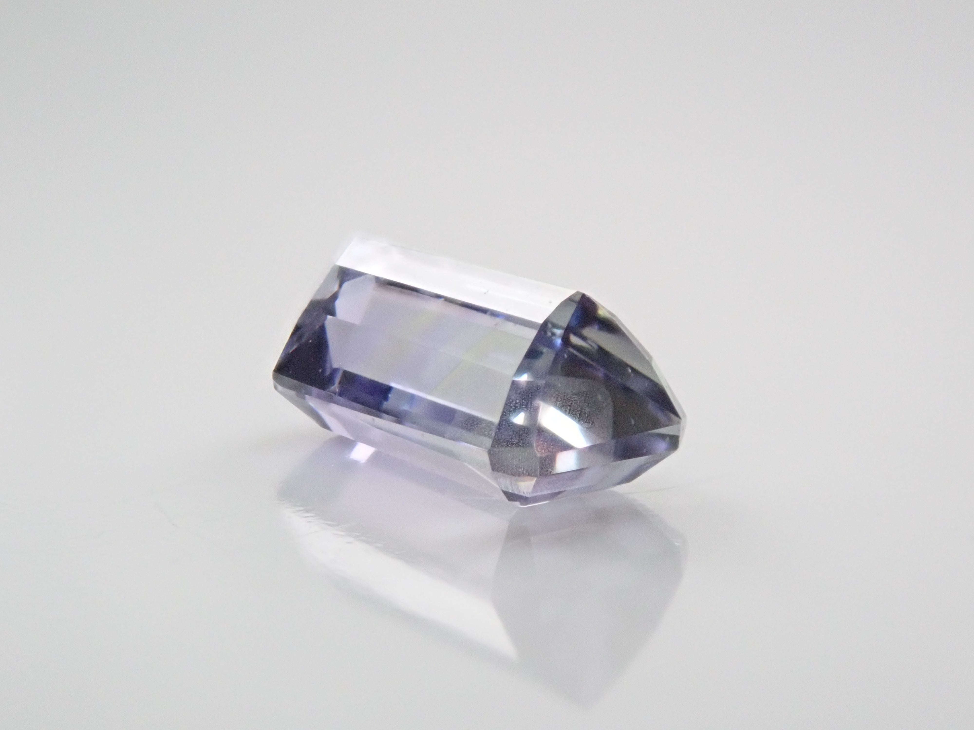 バイカラーゾイサイト 0.581ctルース