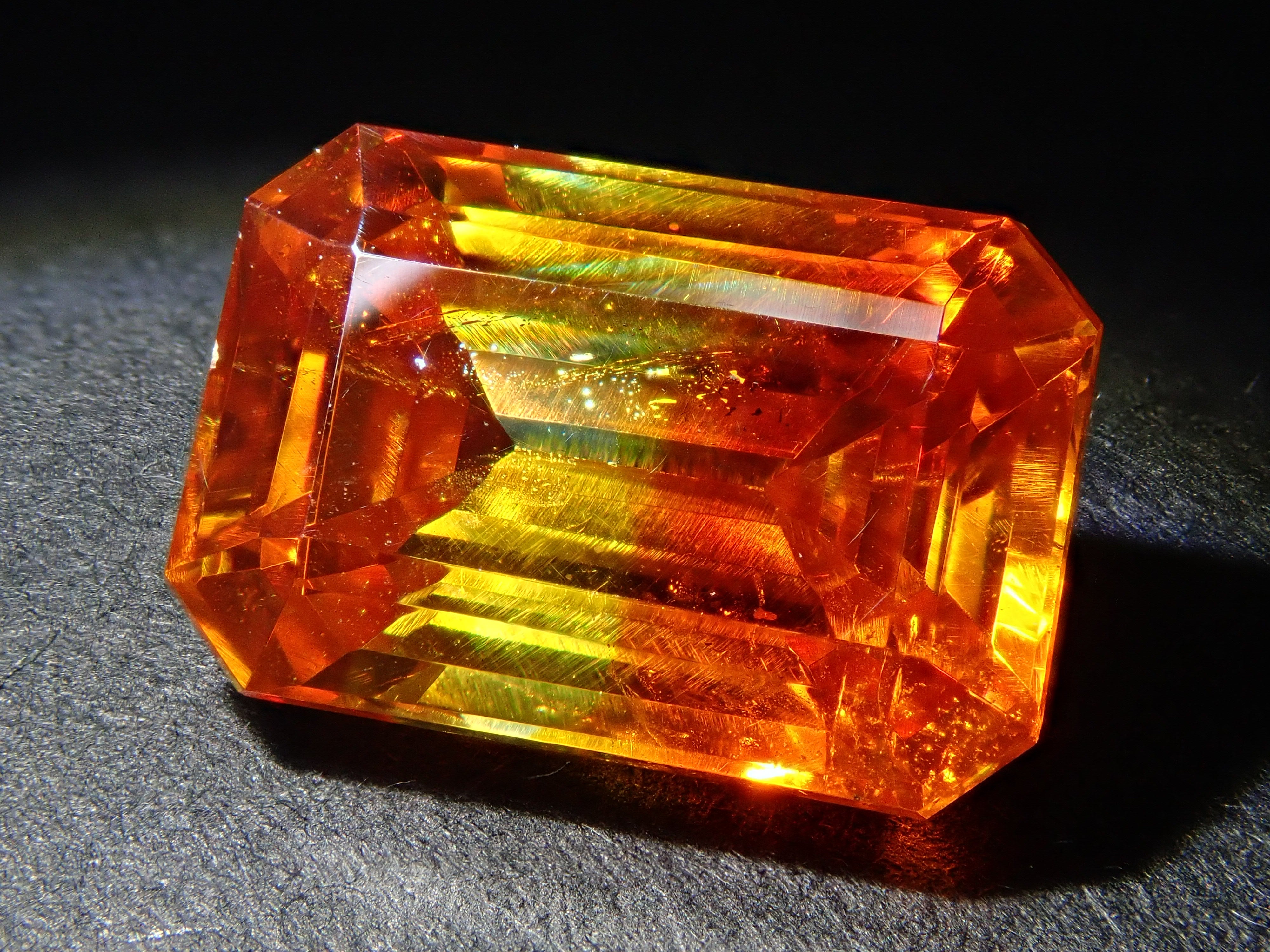 スペイン産スファレライト 6.230ctルース