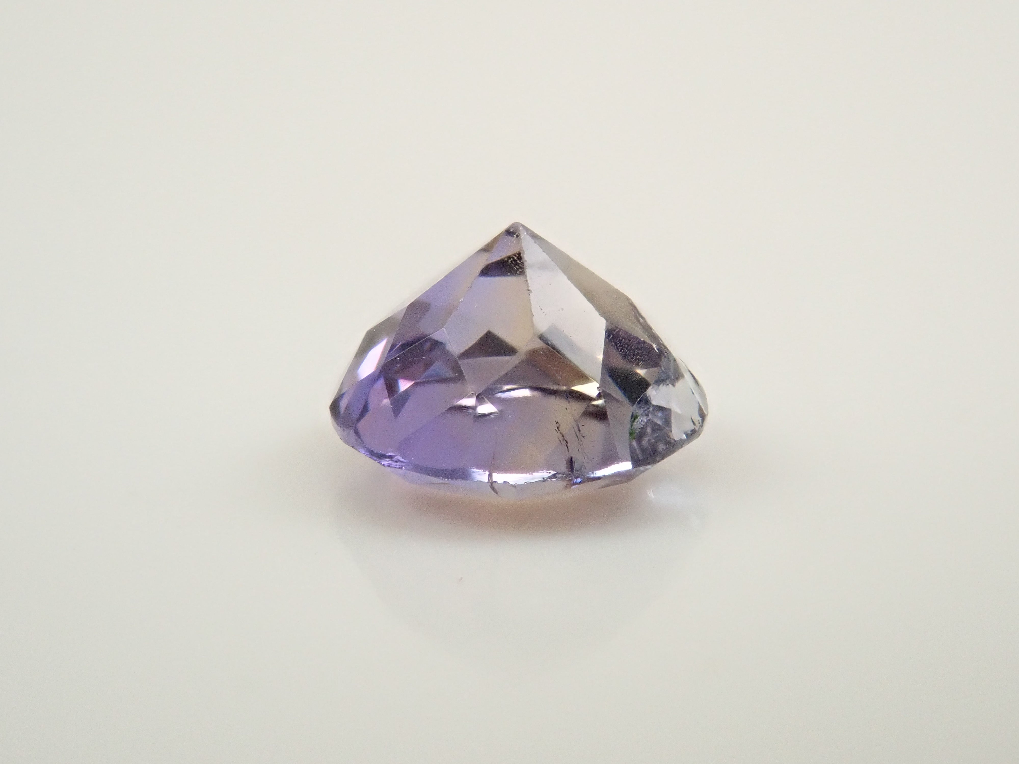 【10/20 22時販売】タンザニア産バイカラーゾイサイト 5.5mm/0.745ctルース