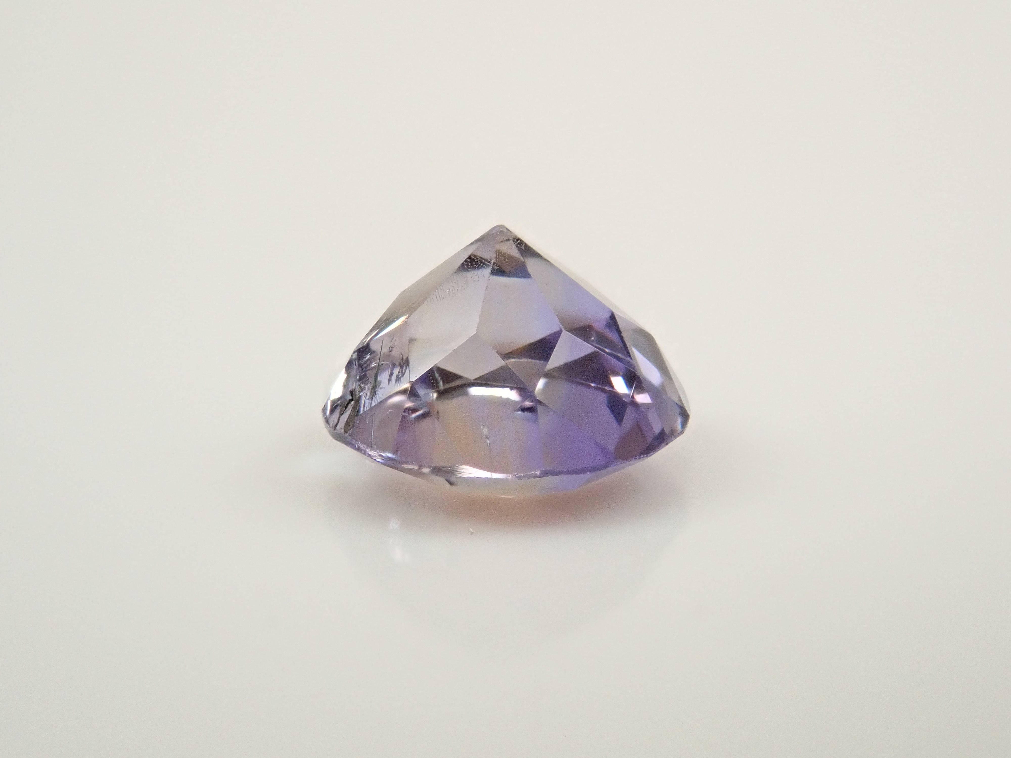 【10/20 22時販売】タンザニア産バイカラーゾイサイト 5.5mm/0.745ctルース