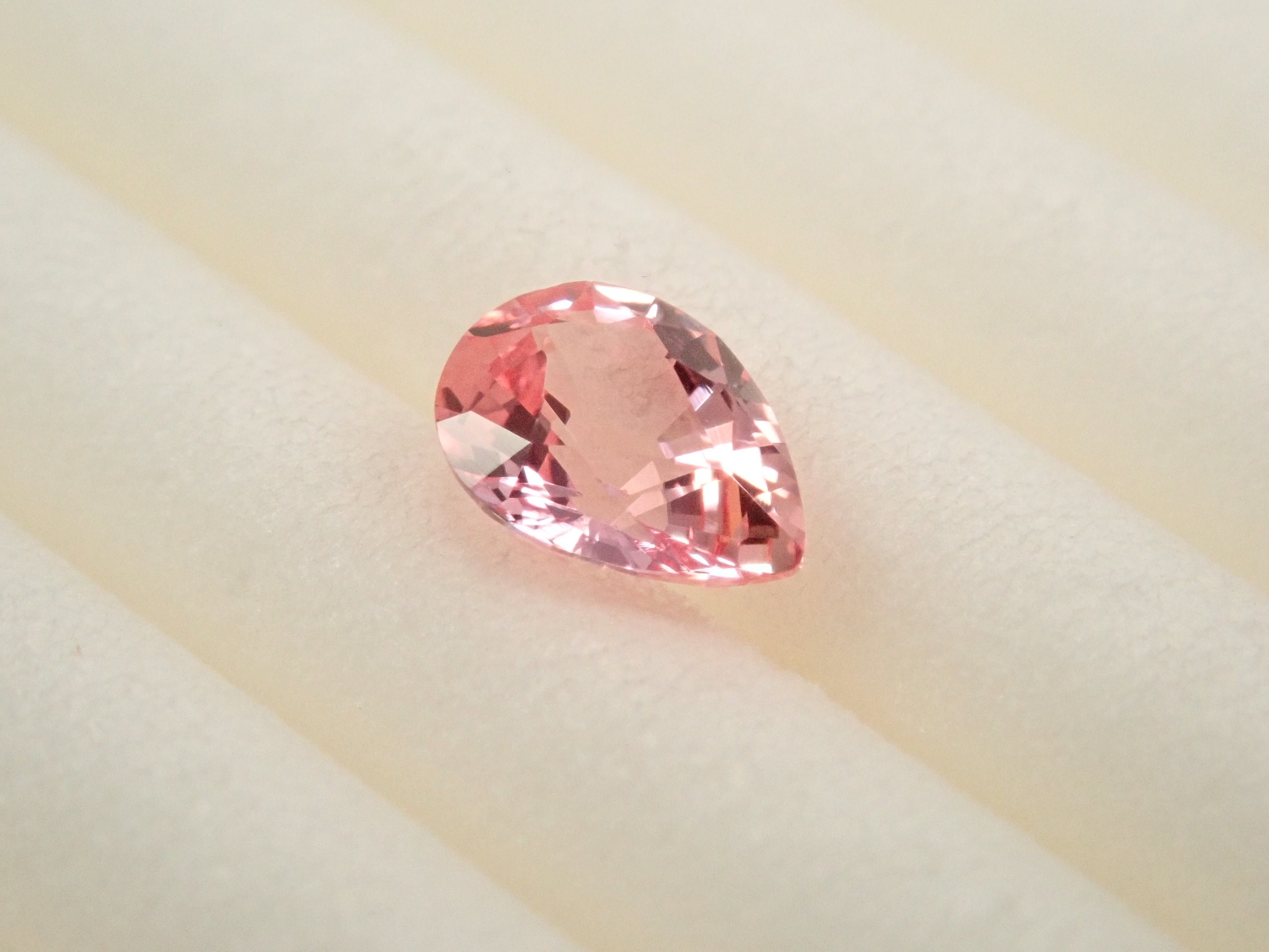 【10/17 22時販売】パパラチアサファイア 0.251ctルース 中宝鑑
