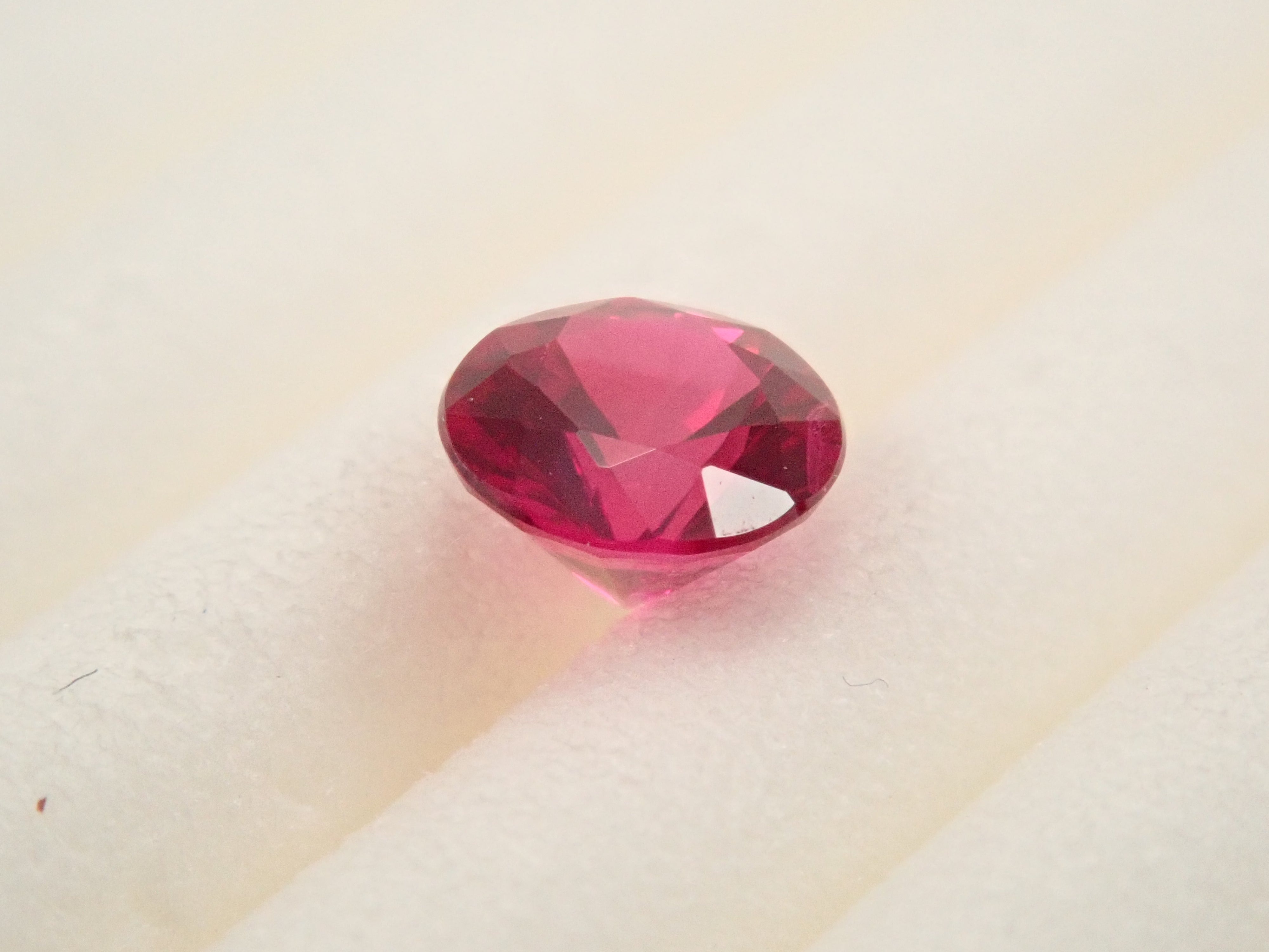 【10/17 22時販売】ピジョンブラッドルビー 4.0mm/0.290ctルース AIGS