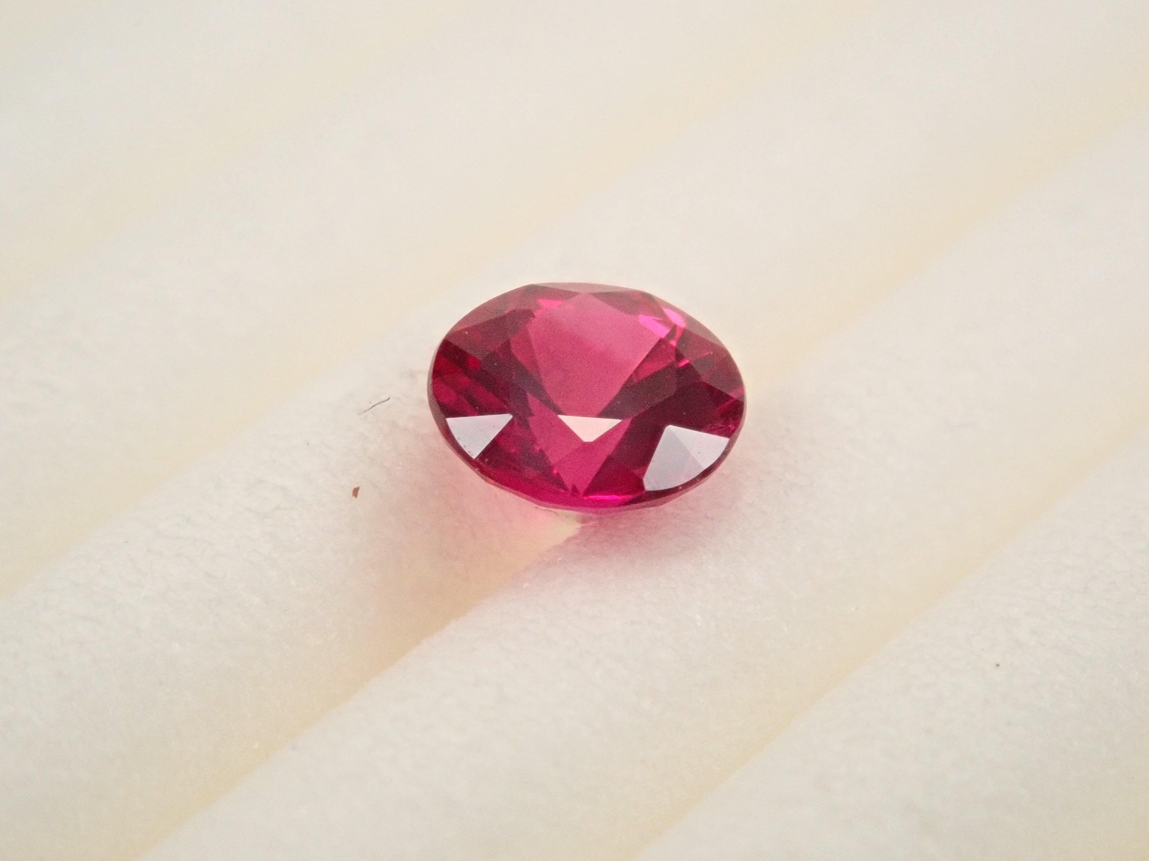 【10/17 22時販売】ピジョンブラッドルビー 4.0mm/0.290ctルース AIGS