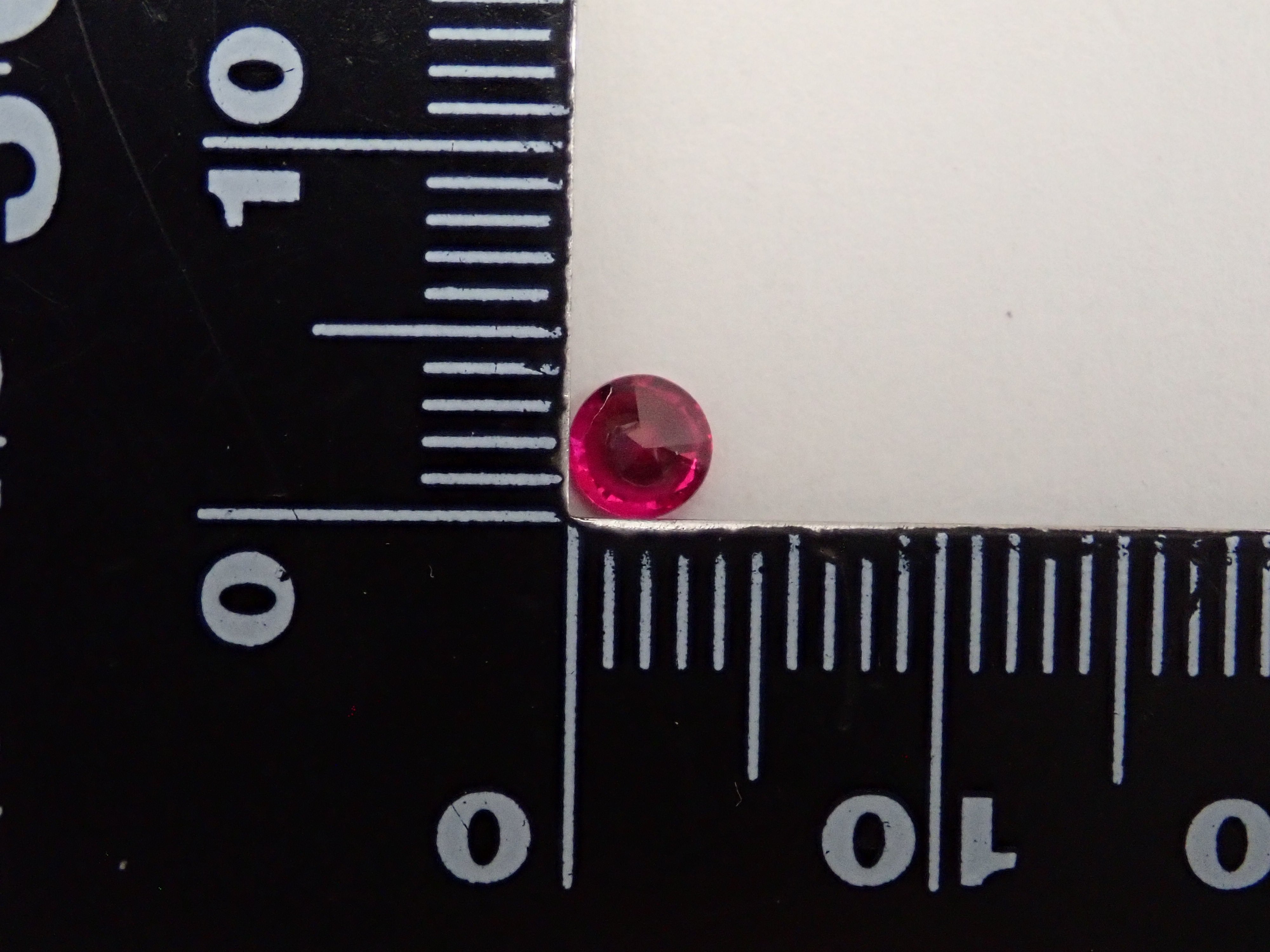 【10/17 22時販売】ピジョンブラッドルビー 4.0mm/0.290ctルース AIGS