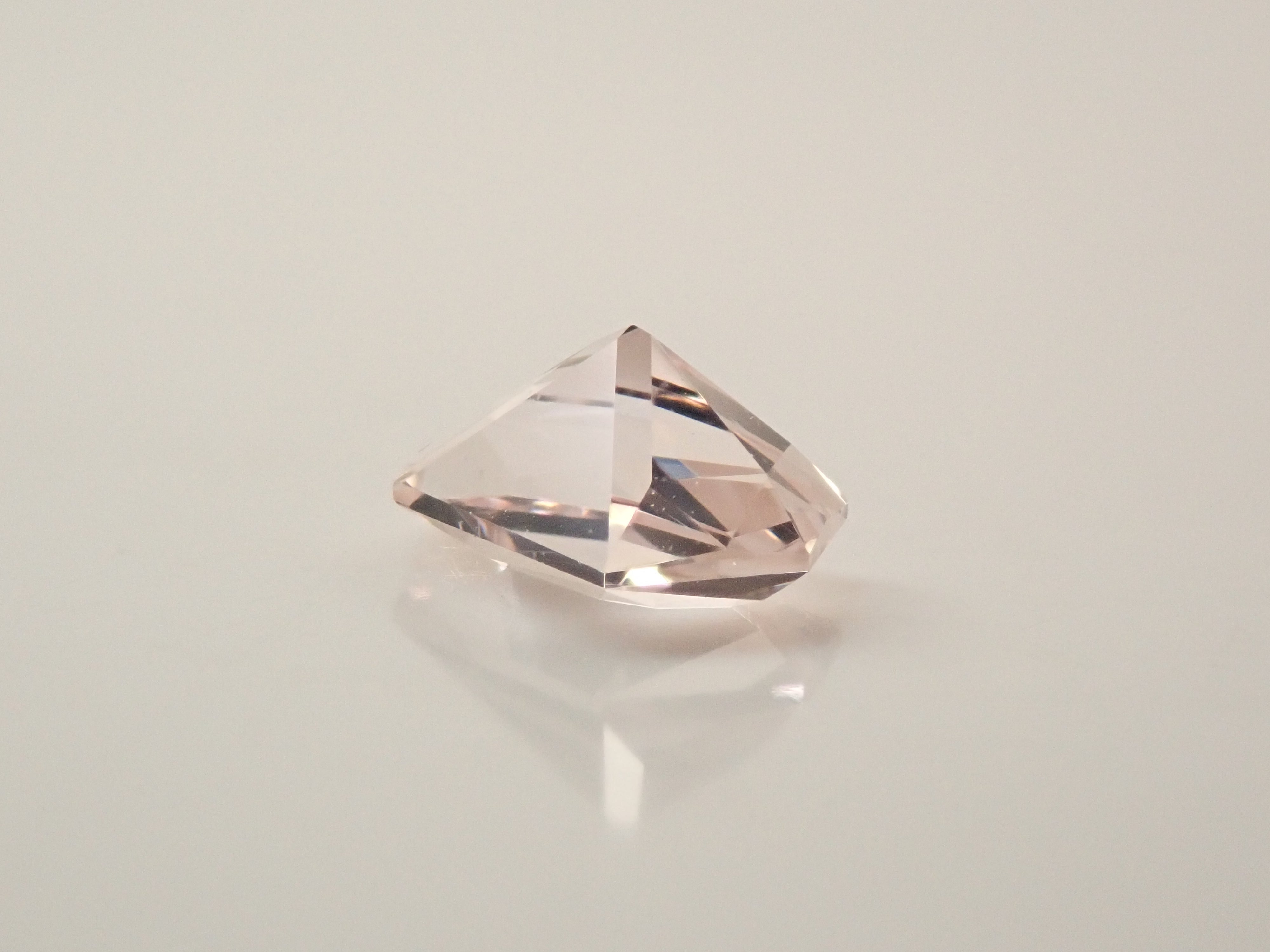 【10/17 22時販売】ブラジル産モルガナイト 0.484ctルース