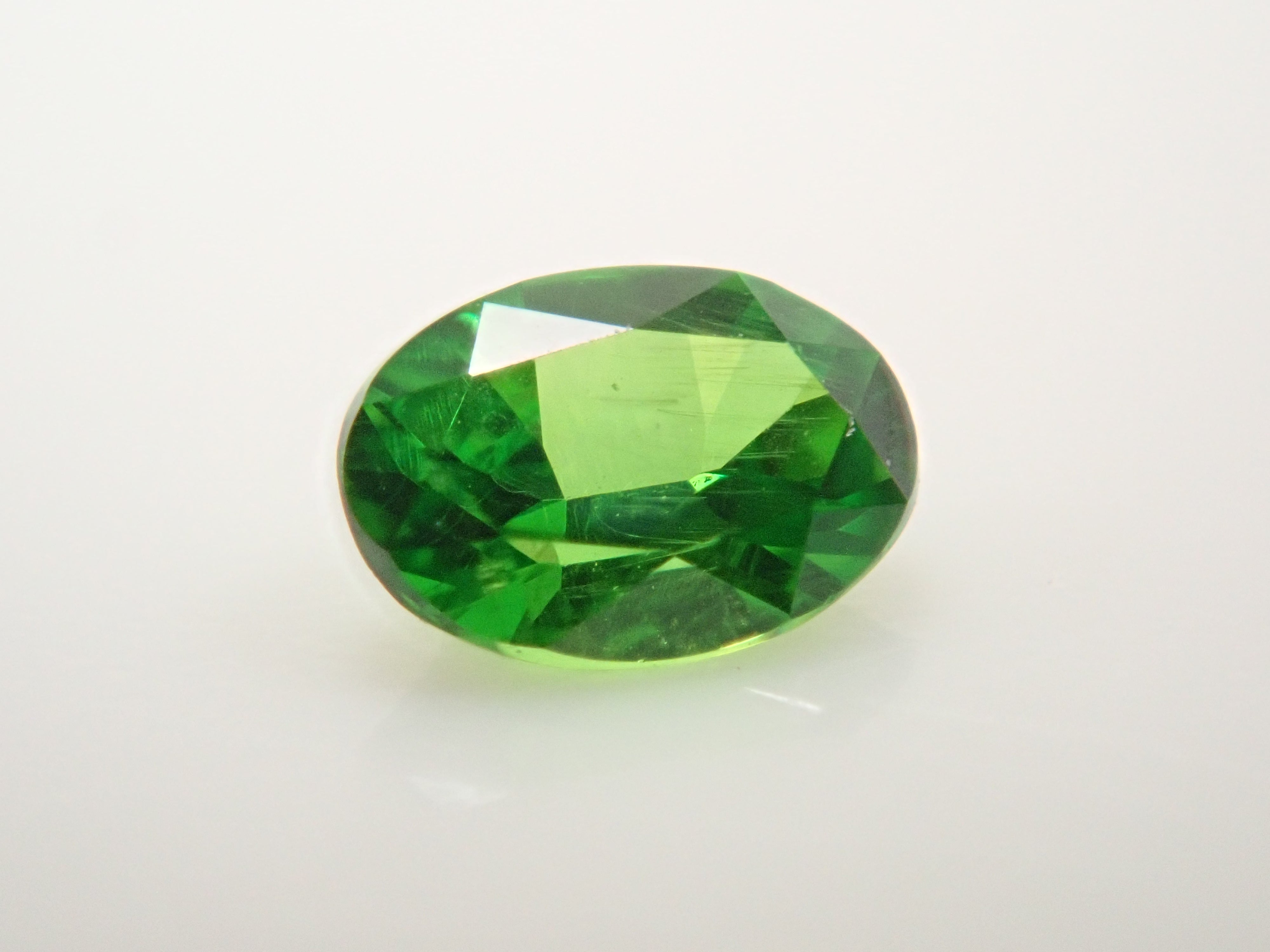 【11/10 22時販売】ロシア産デマントイドガーネット(ホーステール認む) 0.070ctルース