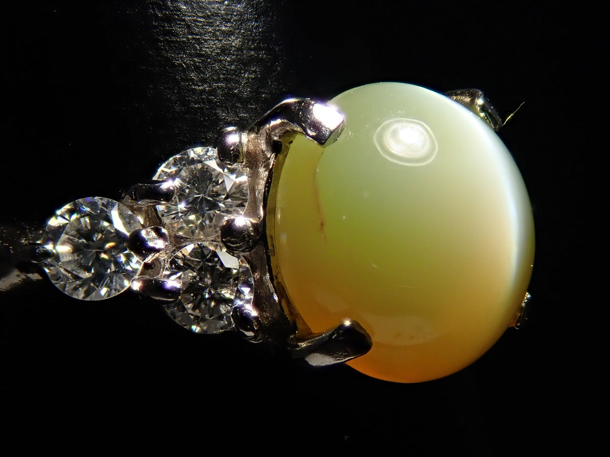 【10/19 22時販売】【カラフリ】Pt900 クリソベリルキャッツアイ 2.35ct ダイヤモンド0.31ctリング鑑別書