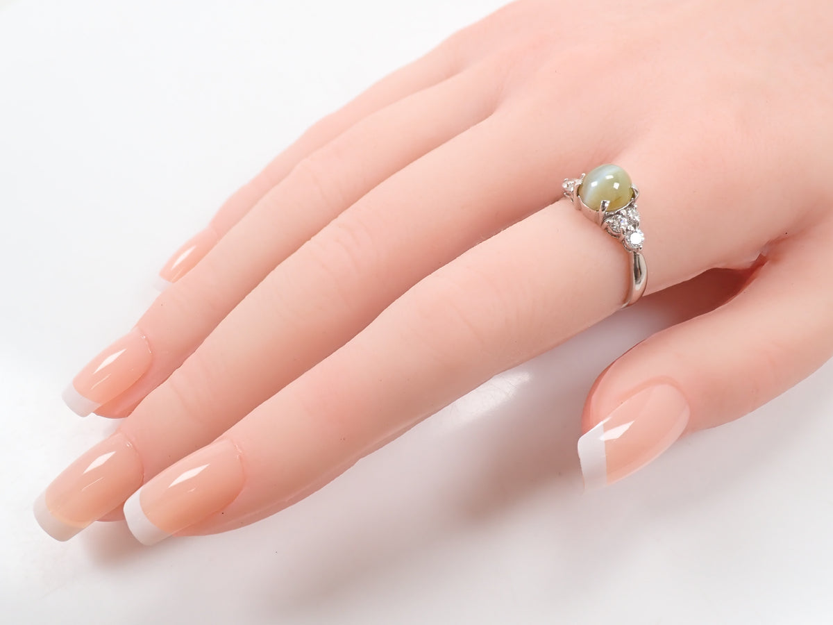【10/19 22時販売】【カラフリ】Pt900 クリソベリルキャッツアイ 2.35ct ダイヤモンド0.31ctリング鑑別書