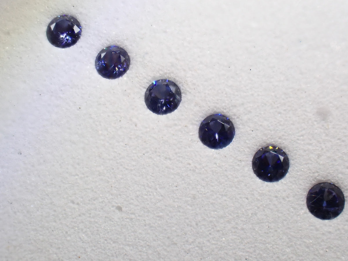Benitoite Gradation 6 Stone Set (2.0mm, Round Cut, Including Top Quality) 《Multiple Purchase Discount Available》