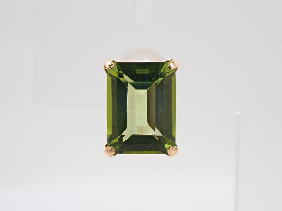 【10/31 22時販売】 K18 ペリドット 合計2.40ct エメラルドカット ピアス 鑑別書付