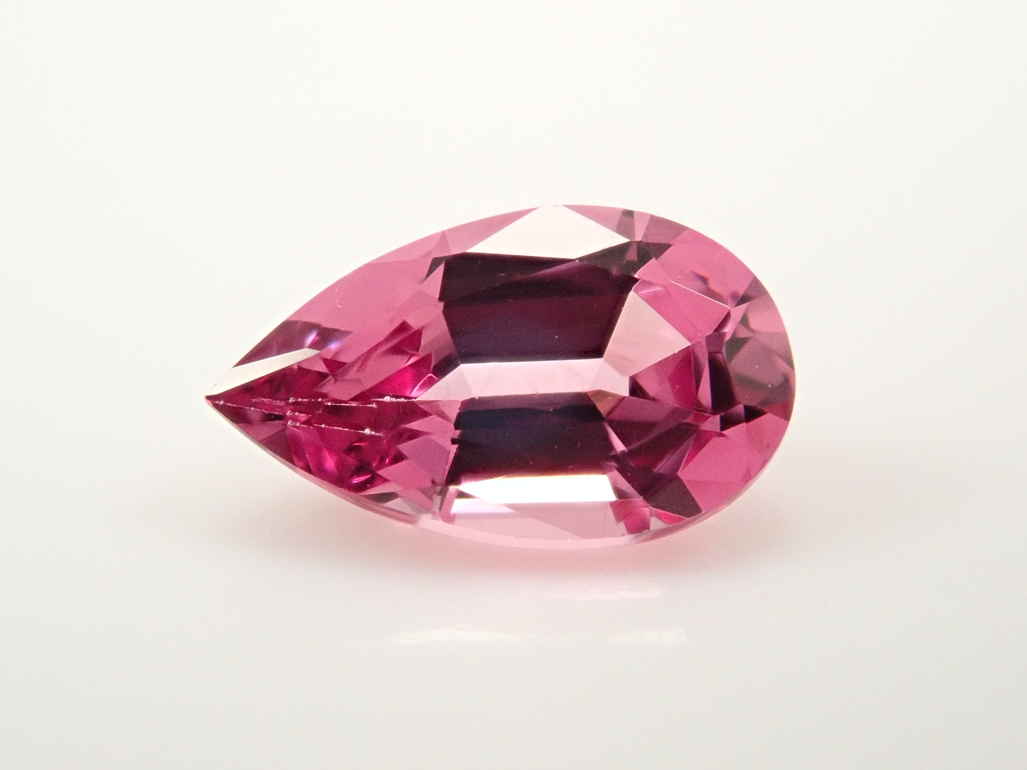 【1月11日 22:00 特價】坦尚尼亞馬來亞石榴石 0.569克拉 裸石