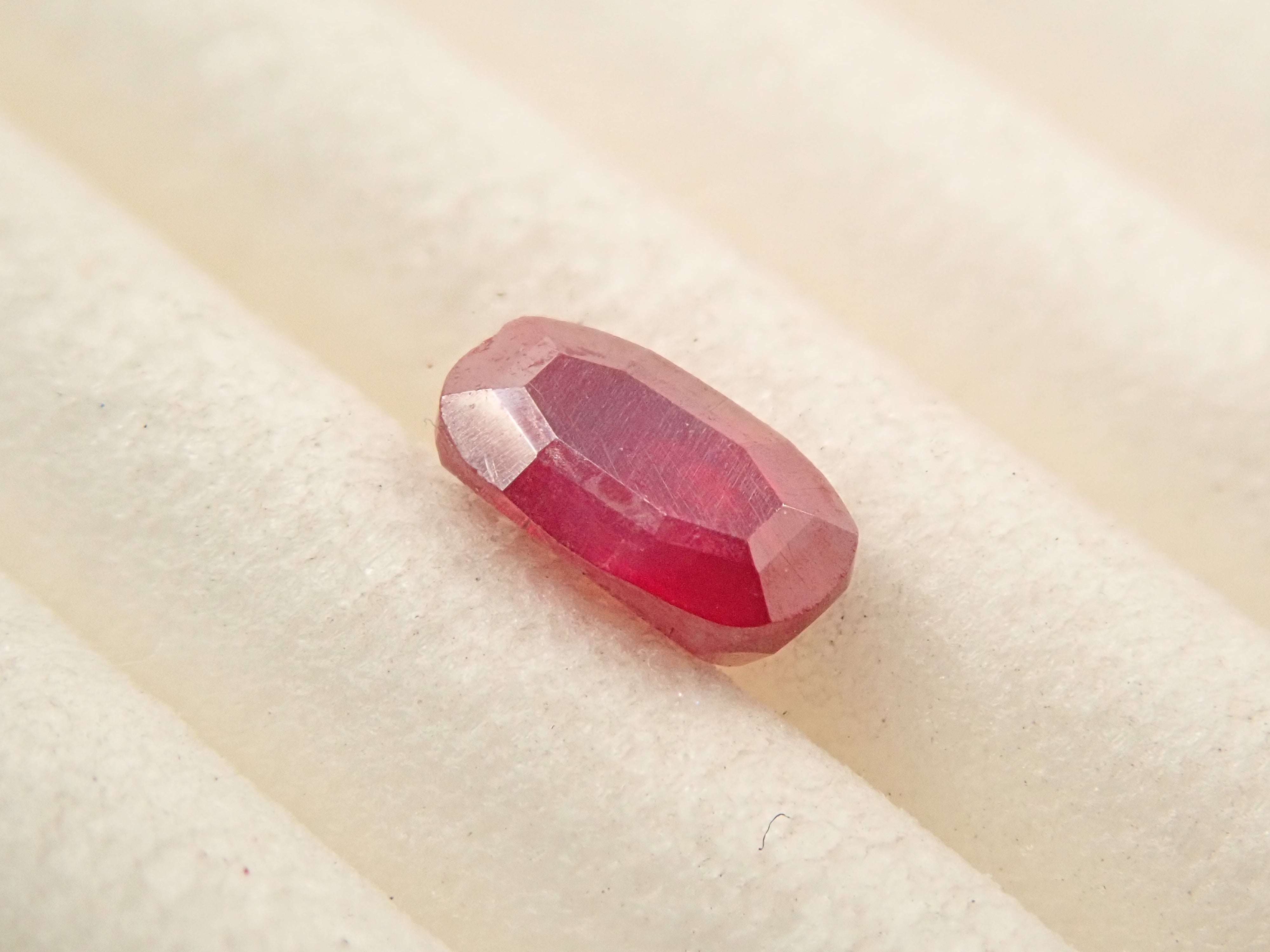 【12/17 22時販売】中国産シンシャ(辰砂・シナバー) 0.615ctルース(ファセットカット)